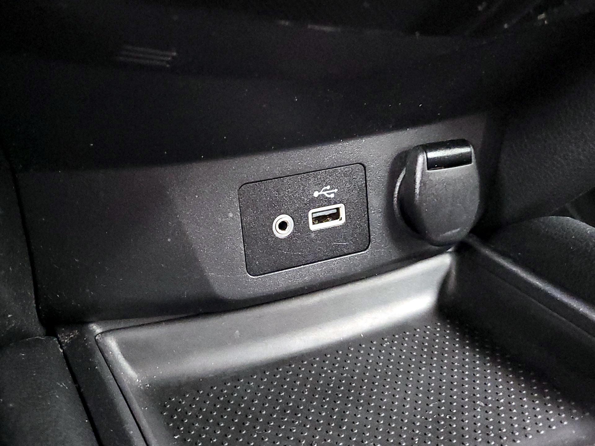 Thumbnail: 2018 Nissan Rogue - 18