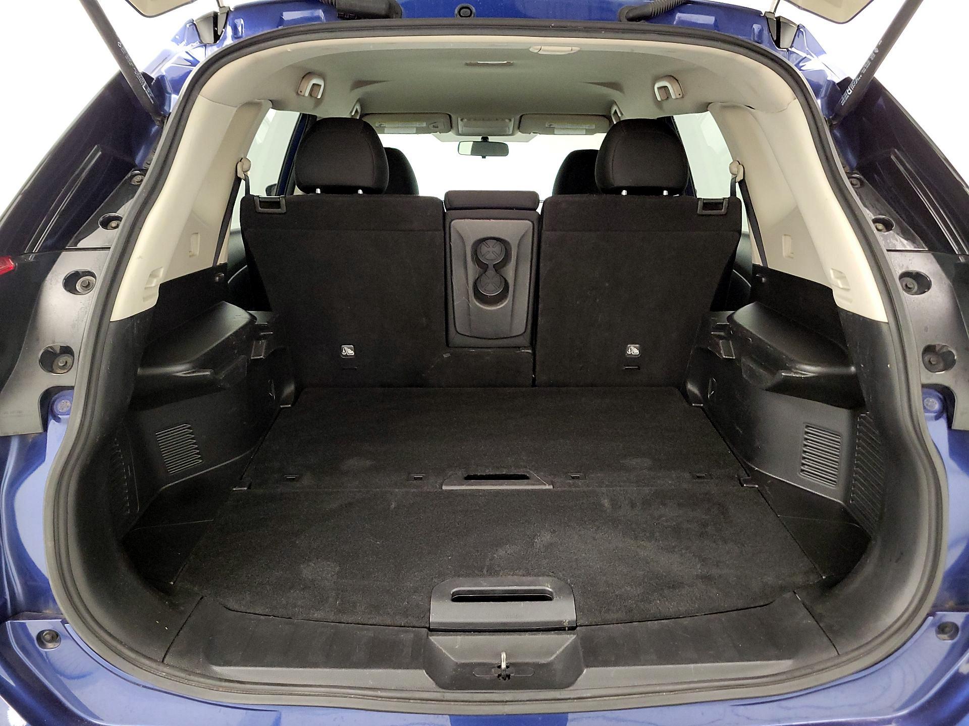 Thumbnail: 2018 Nissan Rogue - 20