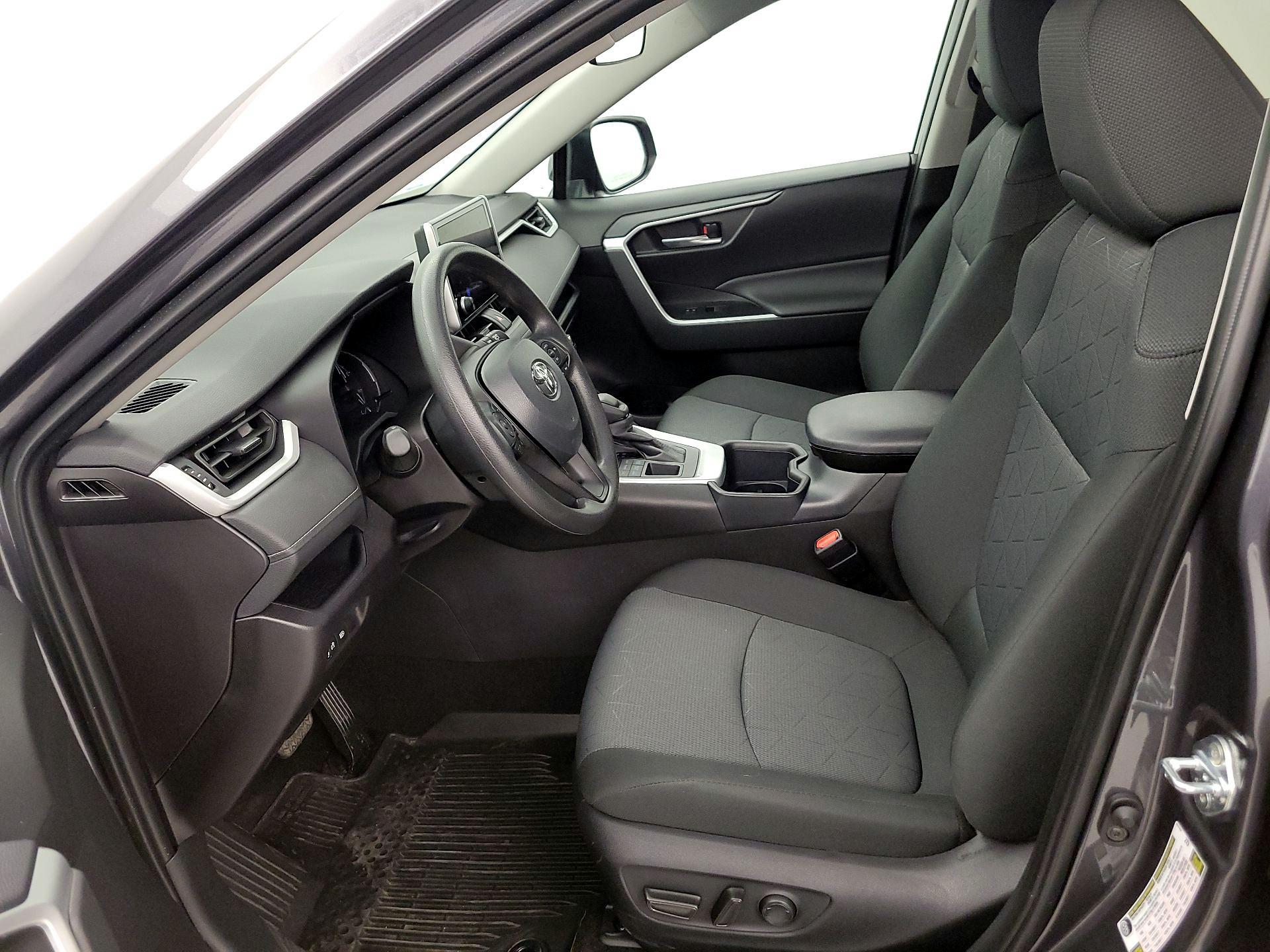 Thumbnail: 2025 Toyota RAV4 - 11