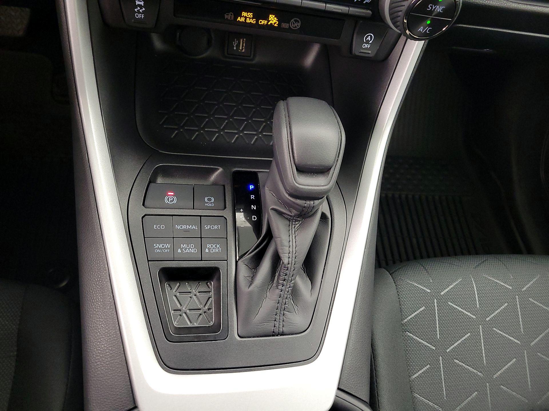 Thumbnail: 2025 Toyota RAV4 - 18