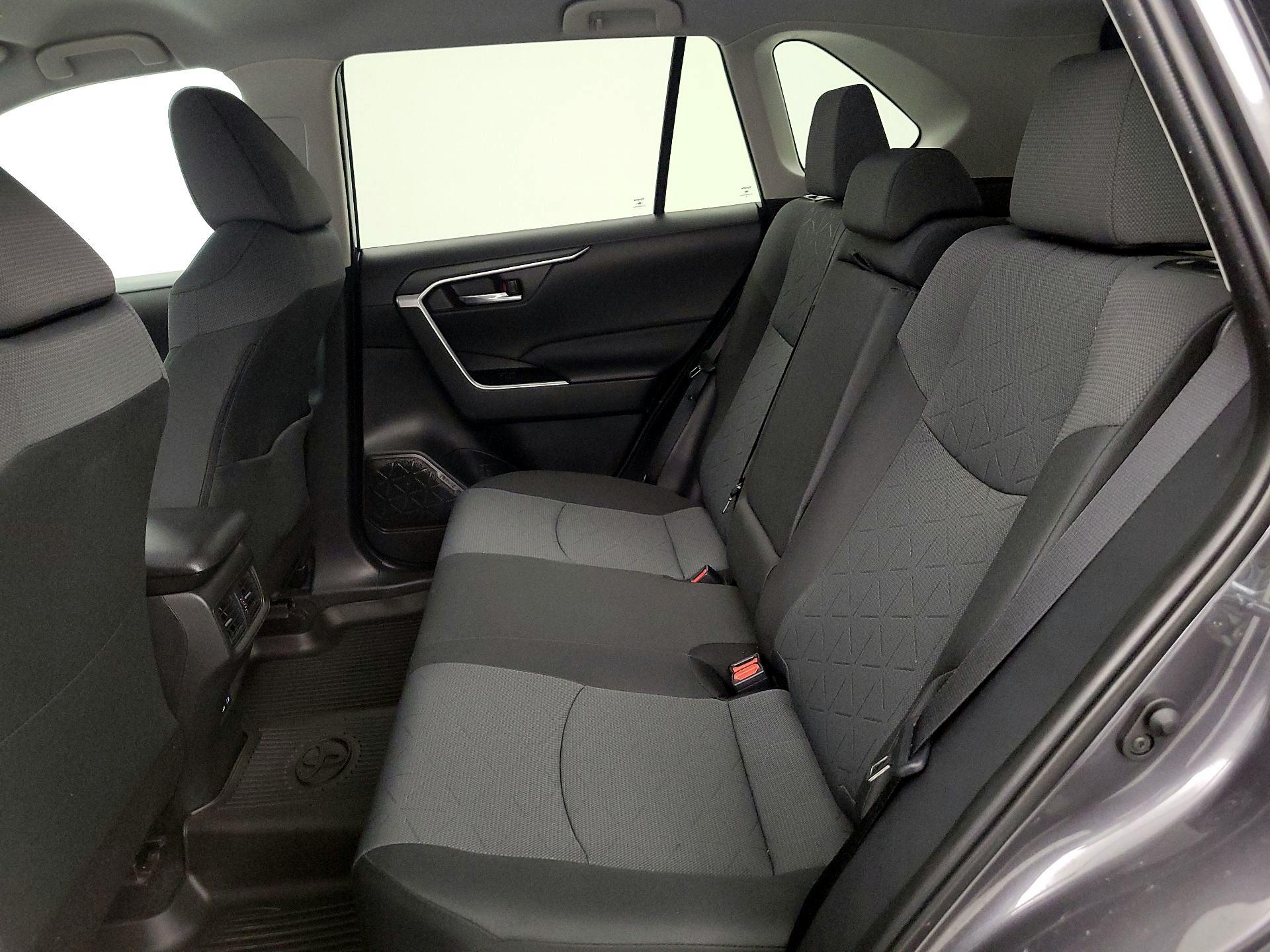 Thumbnail: 2025 Toyota RAV4 - 20