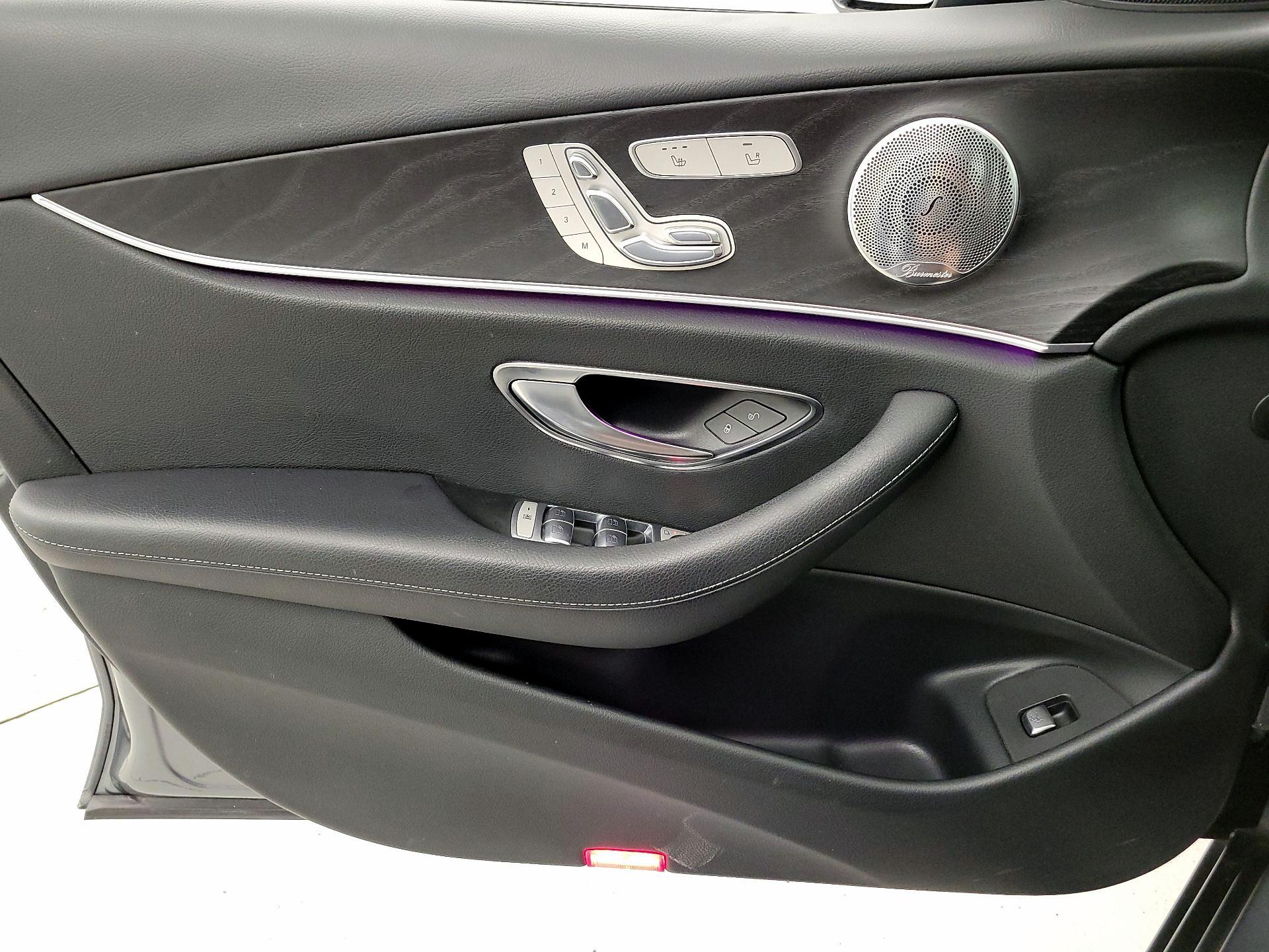 Thumbnail: 2017 Mercedes-Benz E-Class - 12