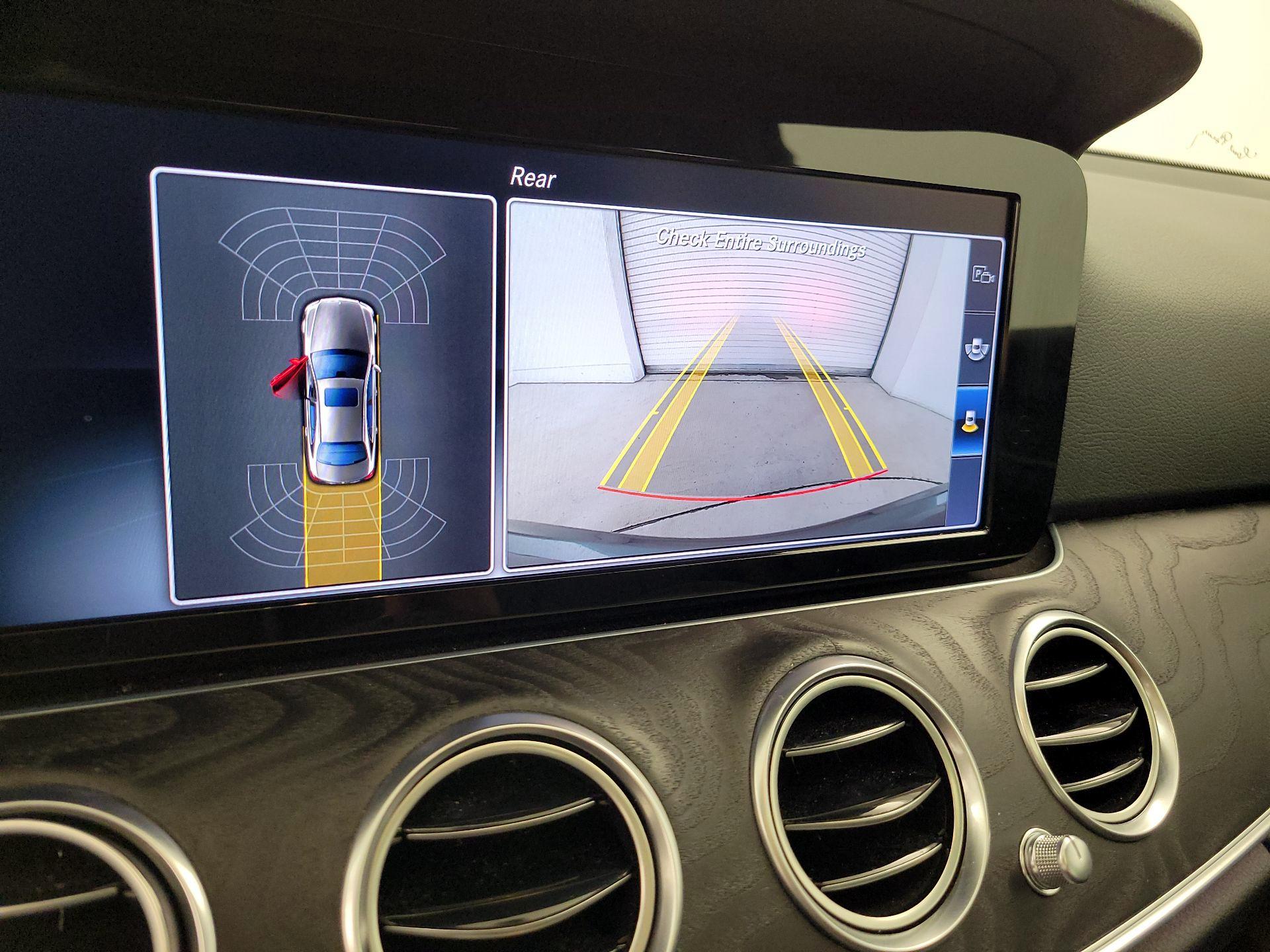 Thumbnail: 2017 Mercedes-Benz E-Class - 14