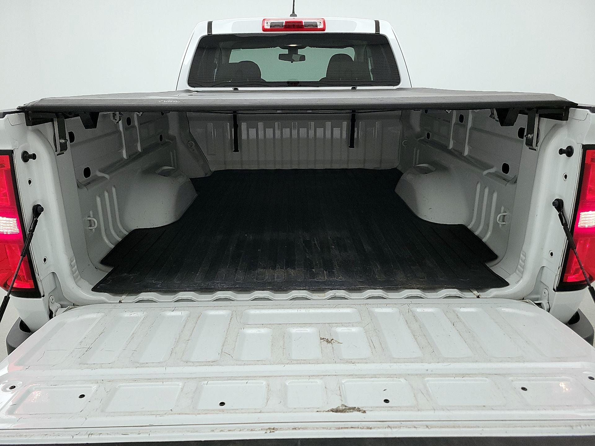 Thumbnail: 2019 Chevrolet Colorado - 20