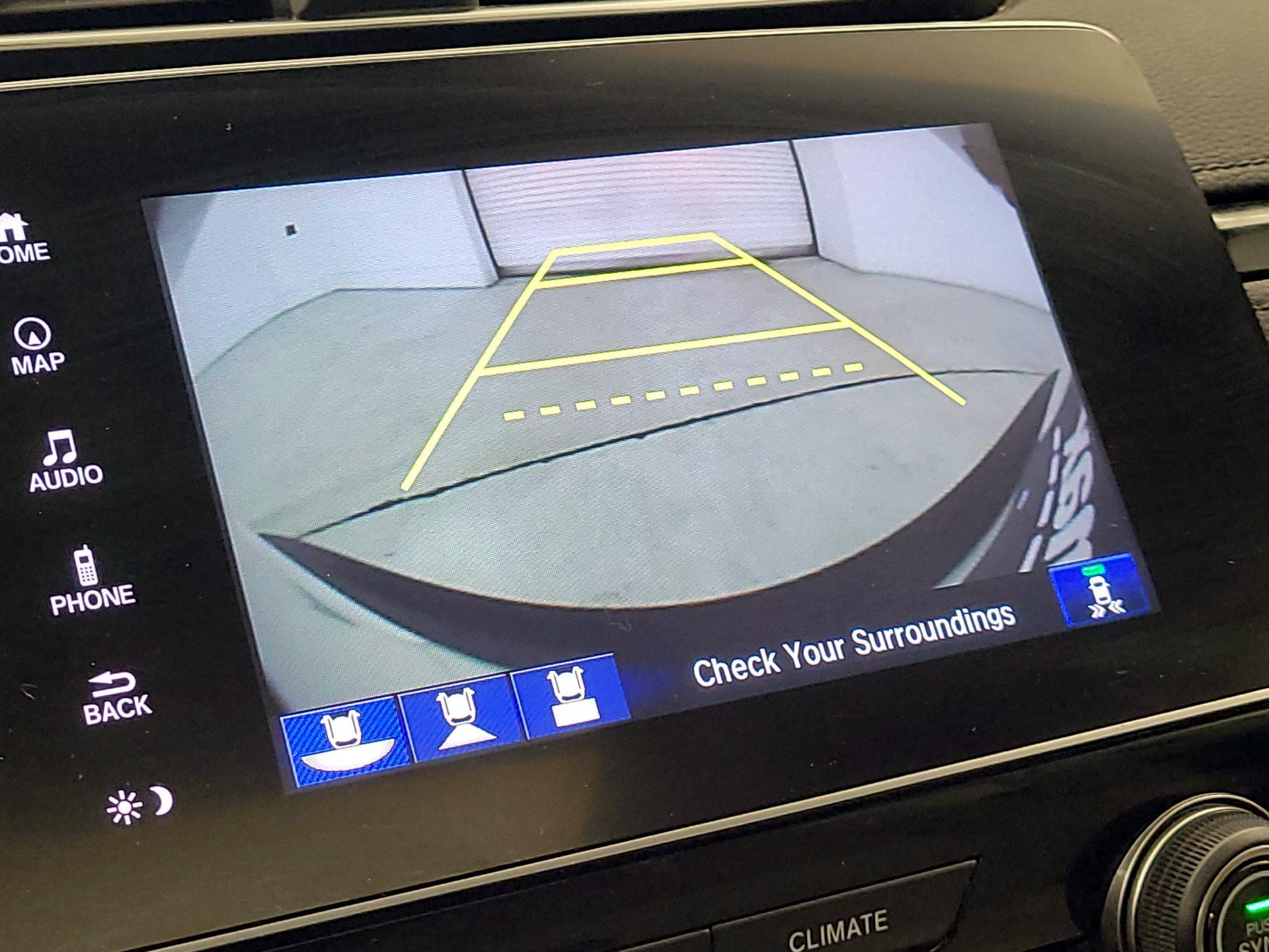 Thumbnail: 2017 Honda CR-V - 15