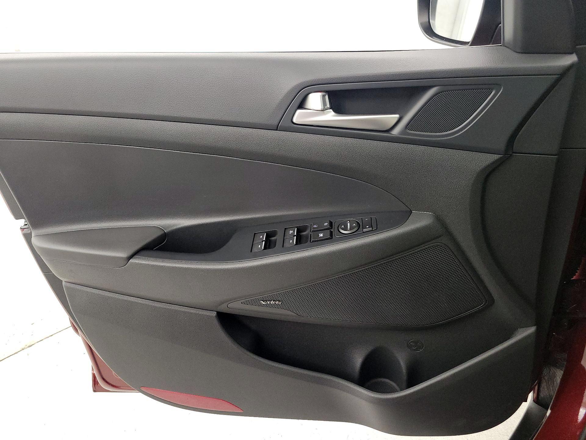 Thumbnail: 2019 Hyundai Tucson - 12