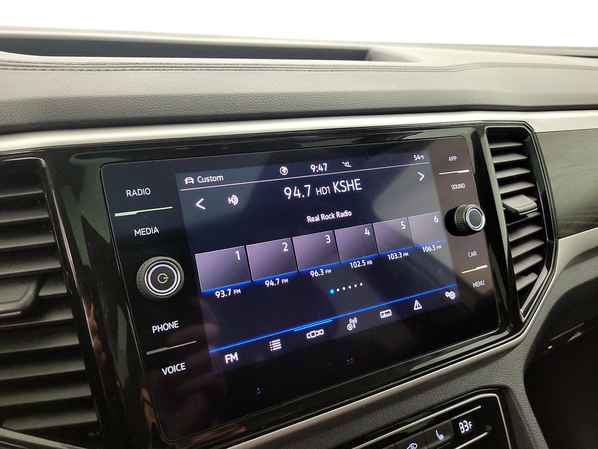 Thumbnail: 2022 Volkswagen Atlas - 15