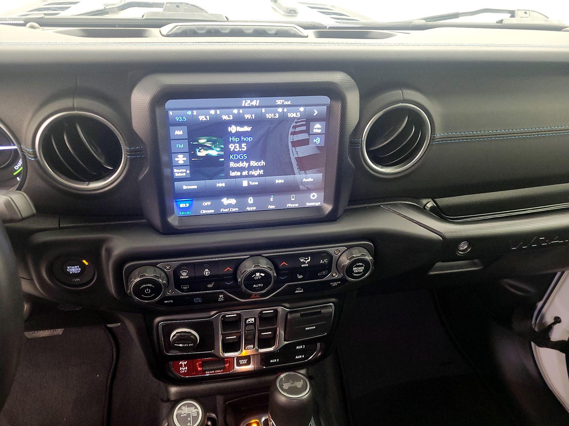 Thumbnail: 2023 Jeep Wrangler - 16