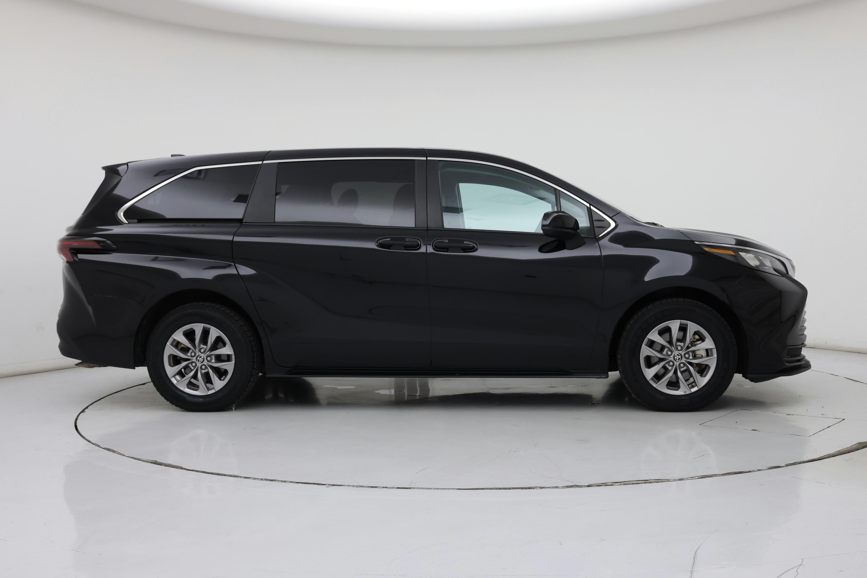 Thumbnail: 2024 Toyota Sienna - 7