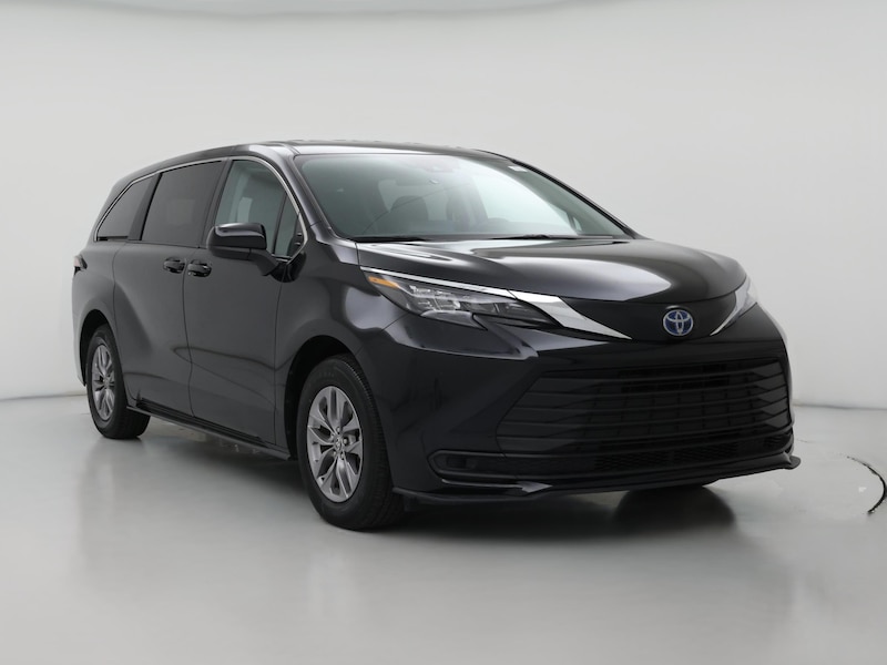 2024 Toyota Sienna LE