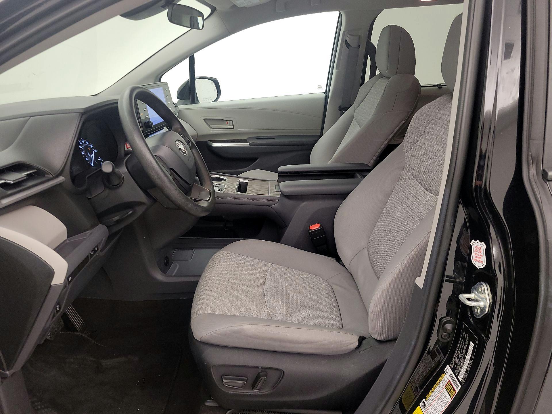 Thumbnail: 2024 Toyota Sienna - 11