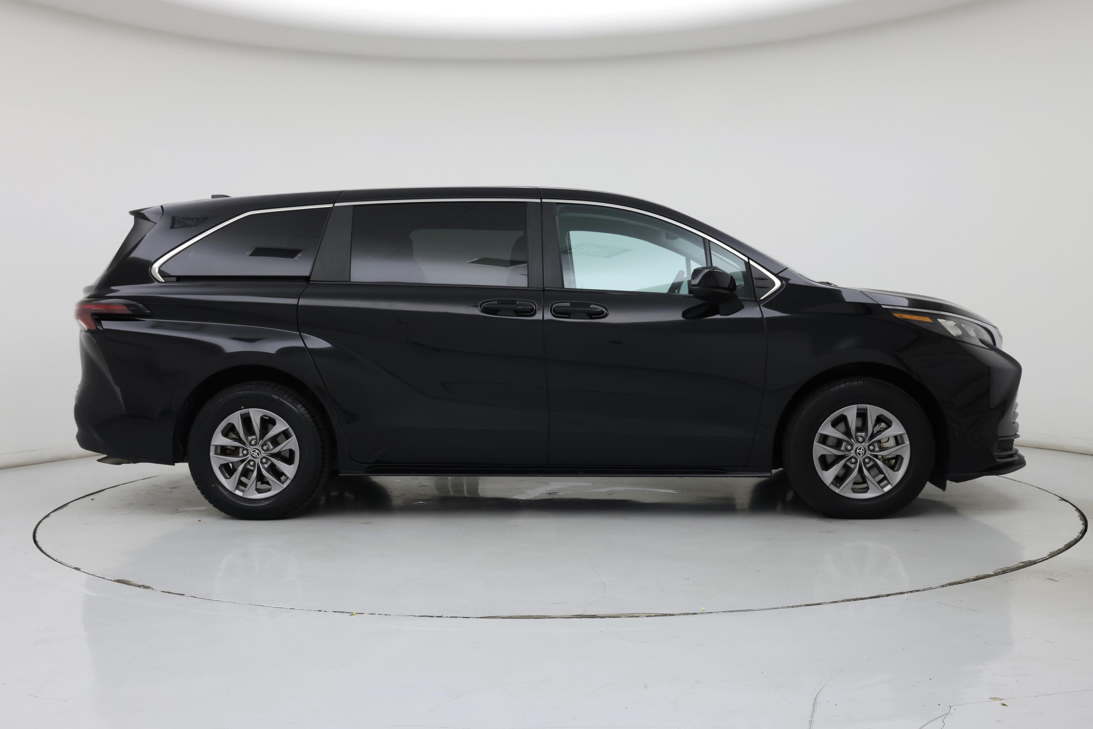 Thumbnail: 2024 Toyota Sienna - 7