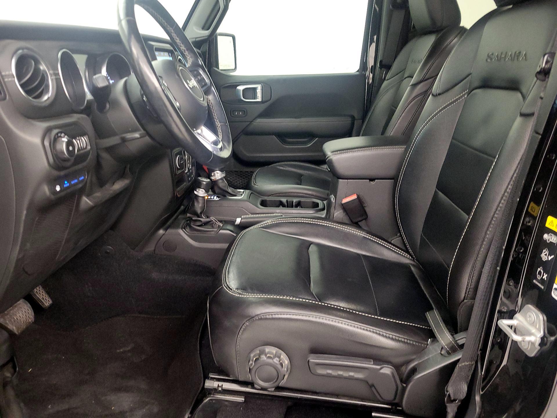 Thumbnail: 2021 Jeep Wrangler - 11