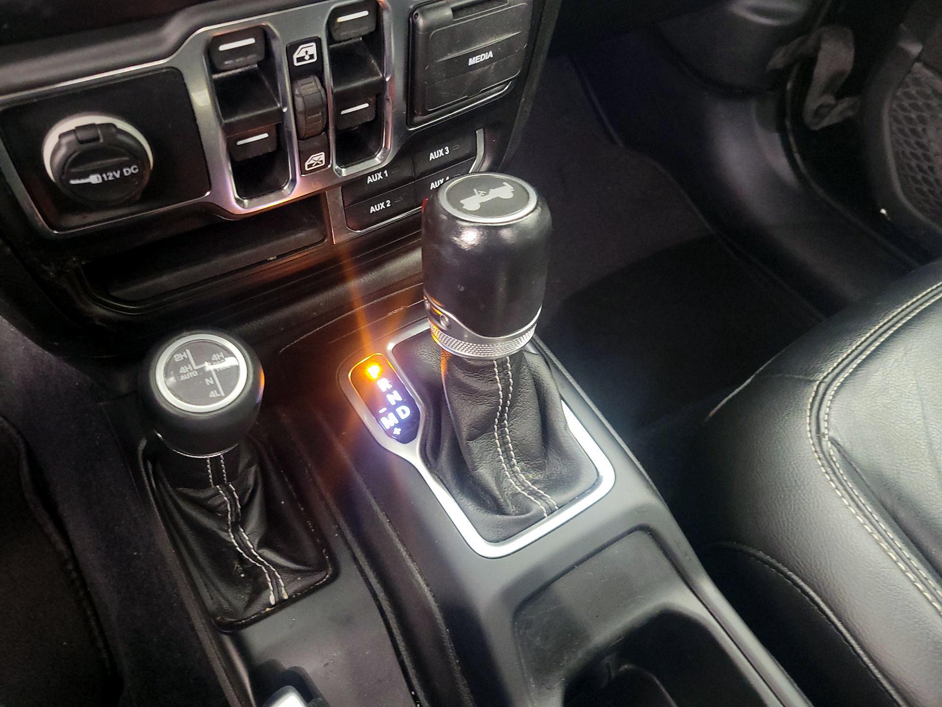 Thumbnail: 2021 Jeep Wrangler - 18