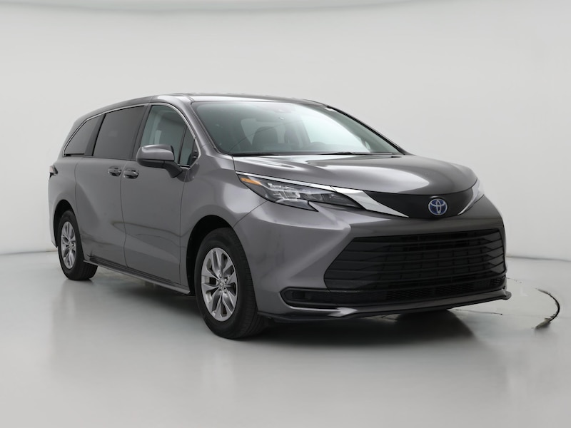 2024 Toyota Sienna LE