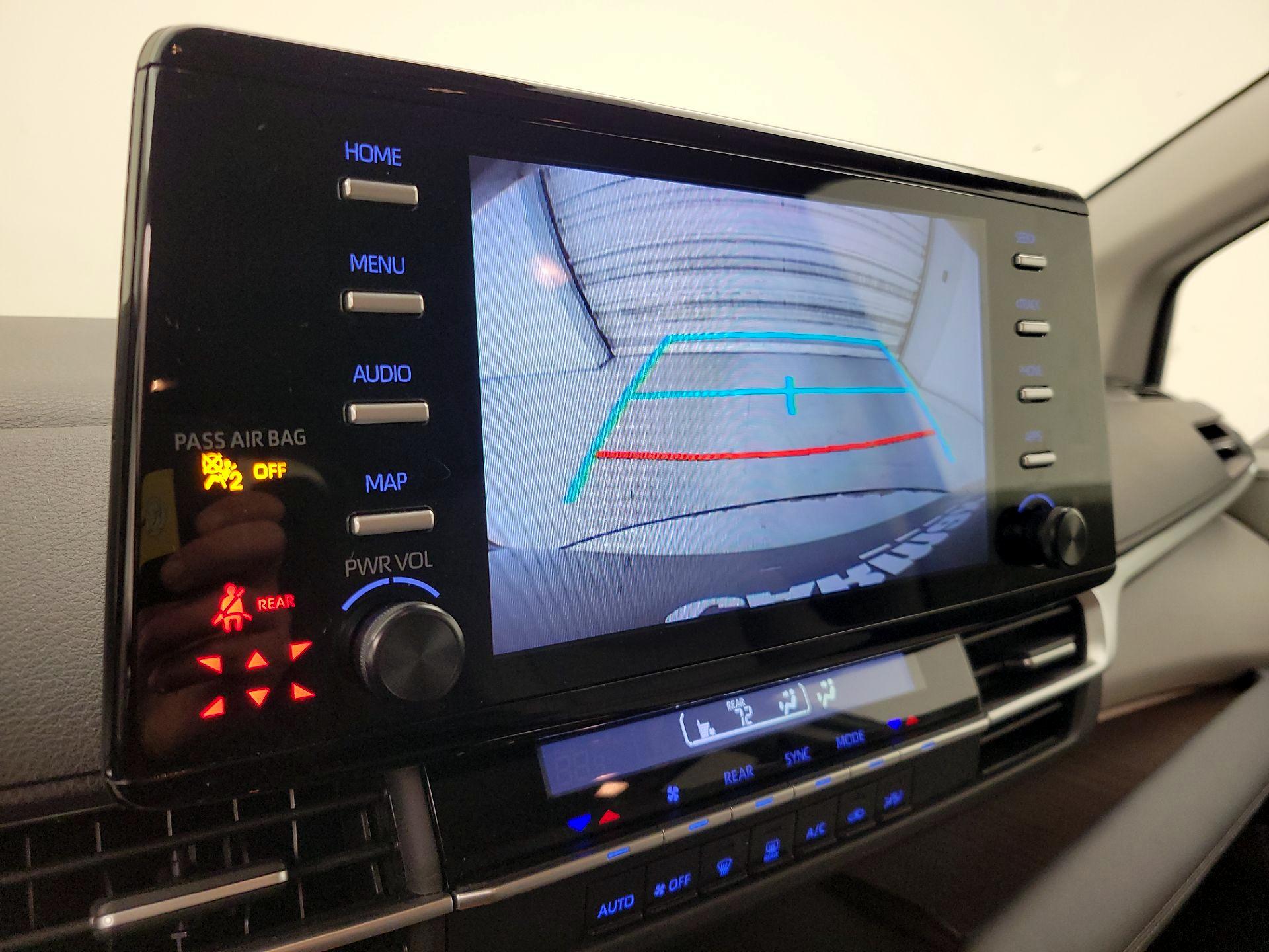 Thumbnail: 2024 Toyota Sienna - 14