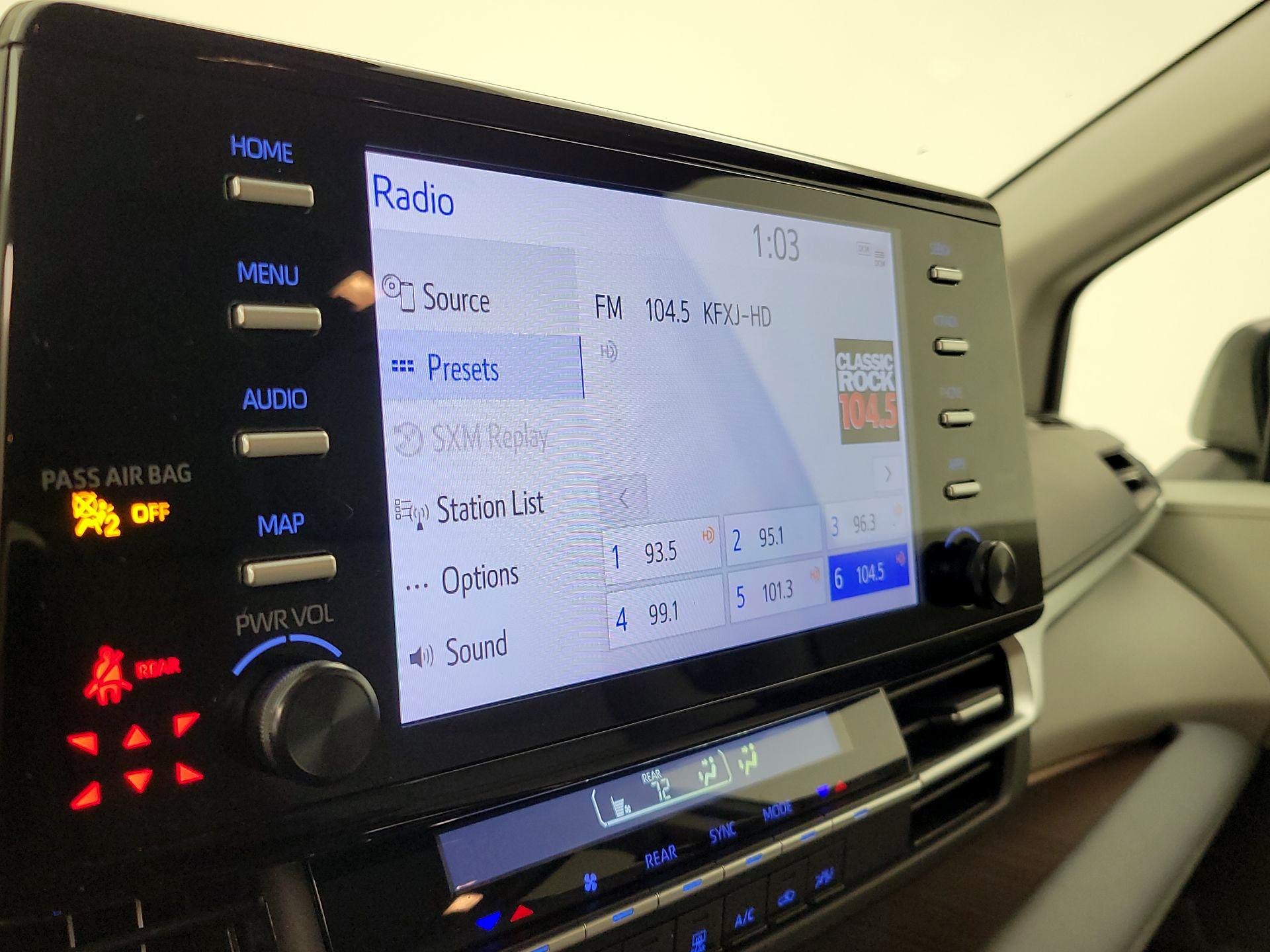 Thumbnail: 2024 Toyota Sienna - 15