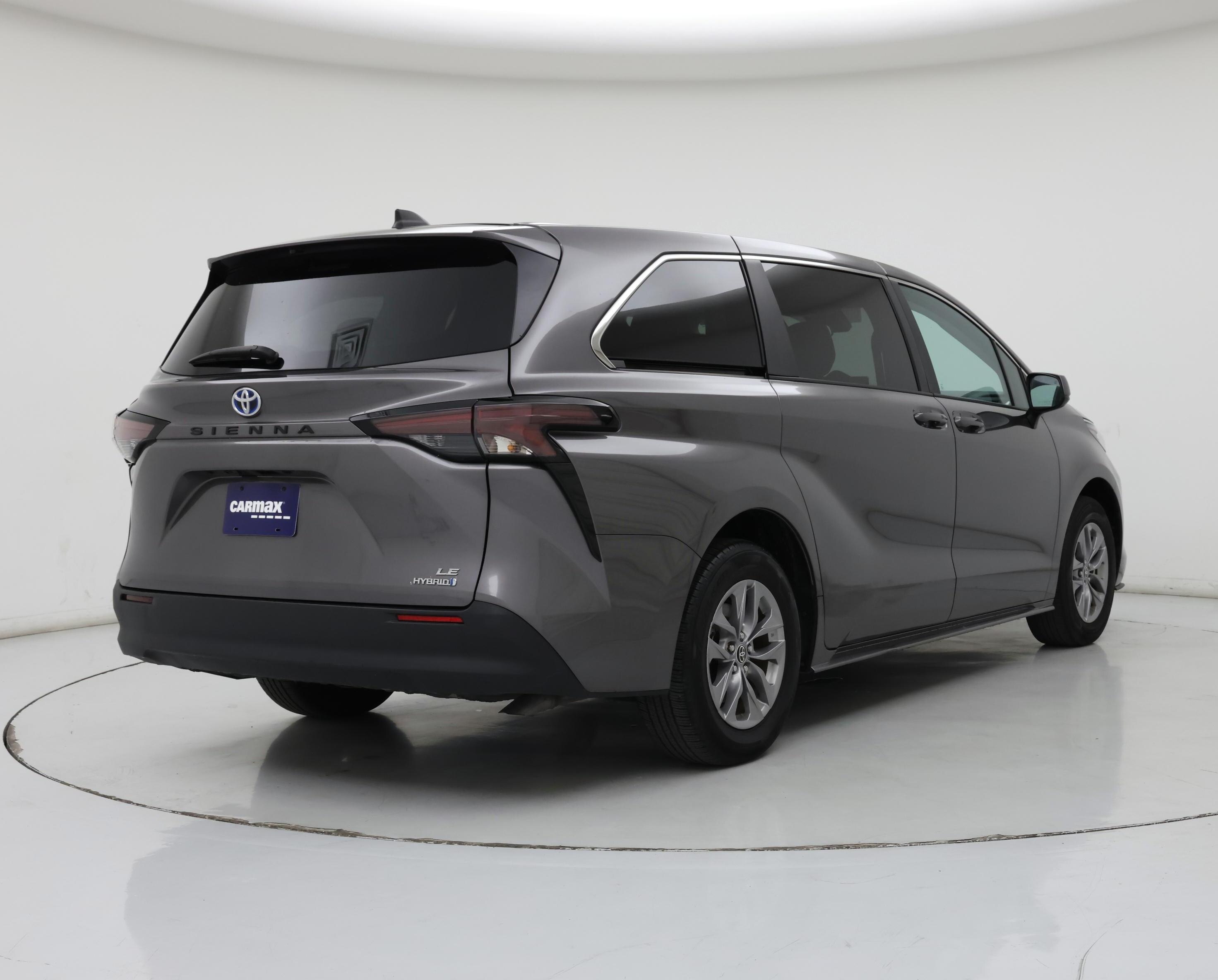 Thumbnail: 2024 Toyota Sienna - 8