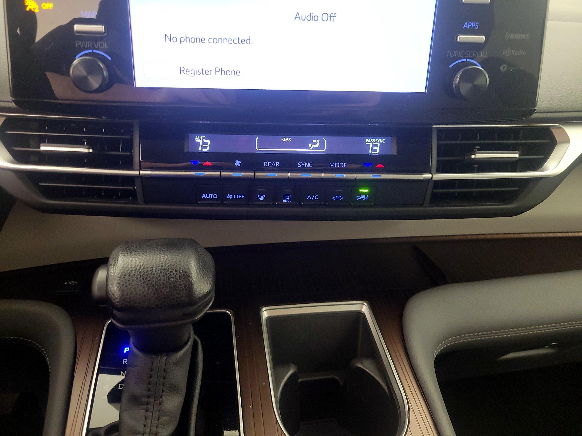 Thumbnail: 2024 Toyota Sienna - 16