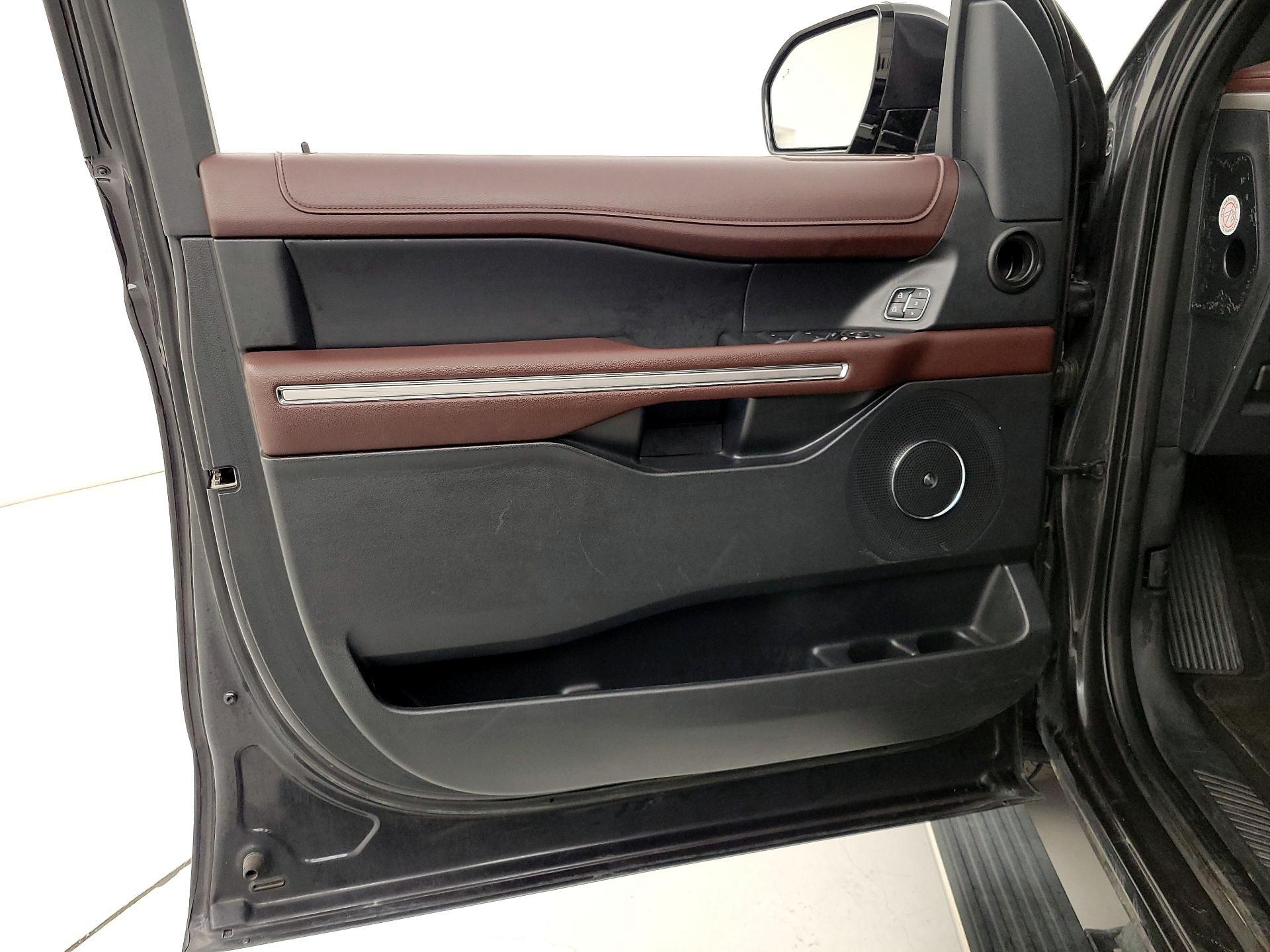 Thumbnail: 2023 Ford Expedition MAX - 12