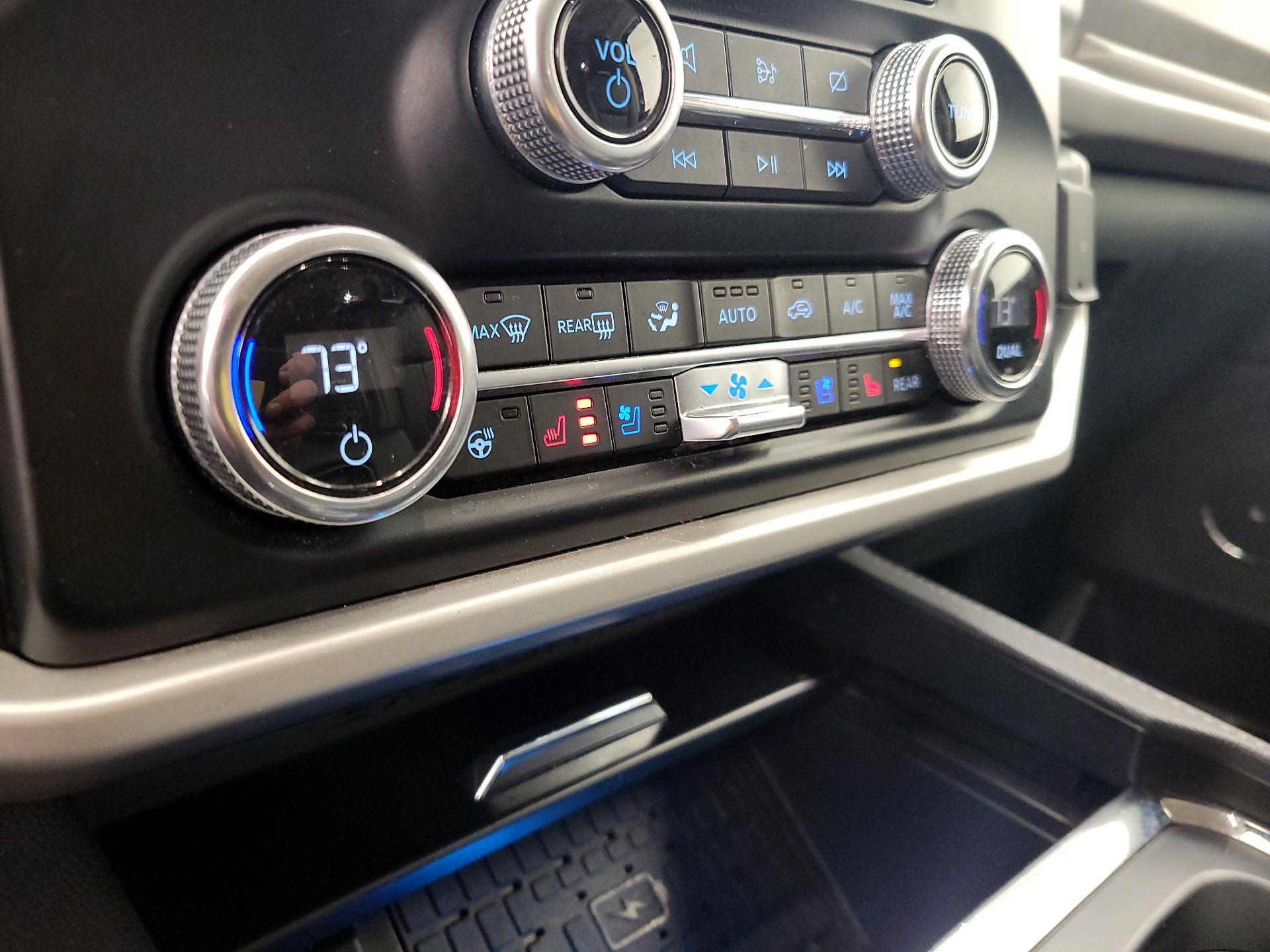 Thumbnail: 2024 Ford Expedition - 17