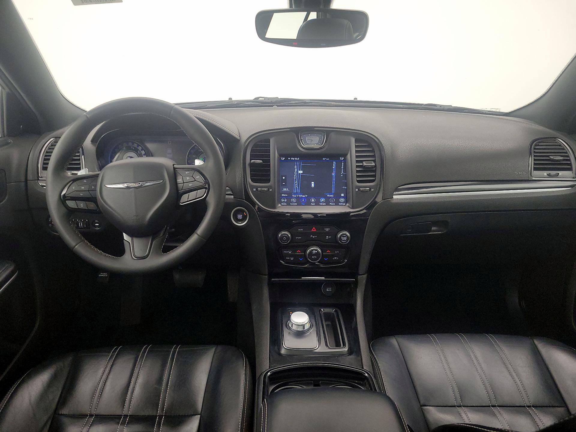 Thumbnail: 2023 Chrysler 300 - 9