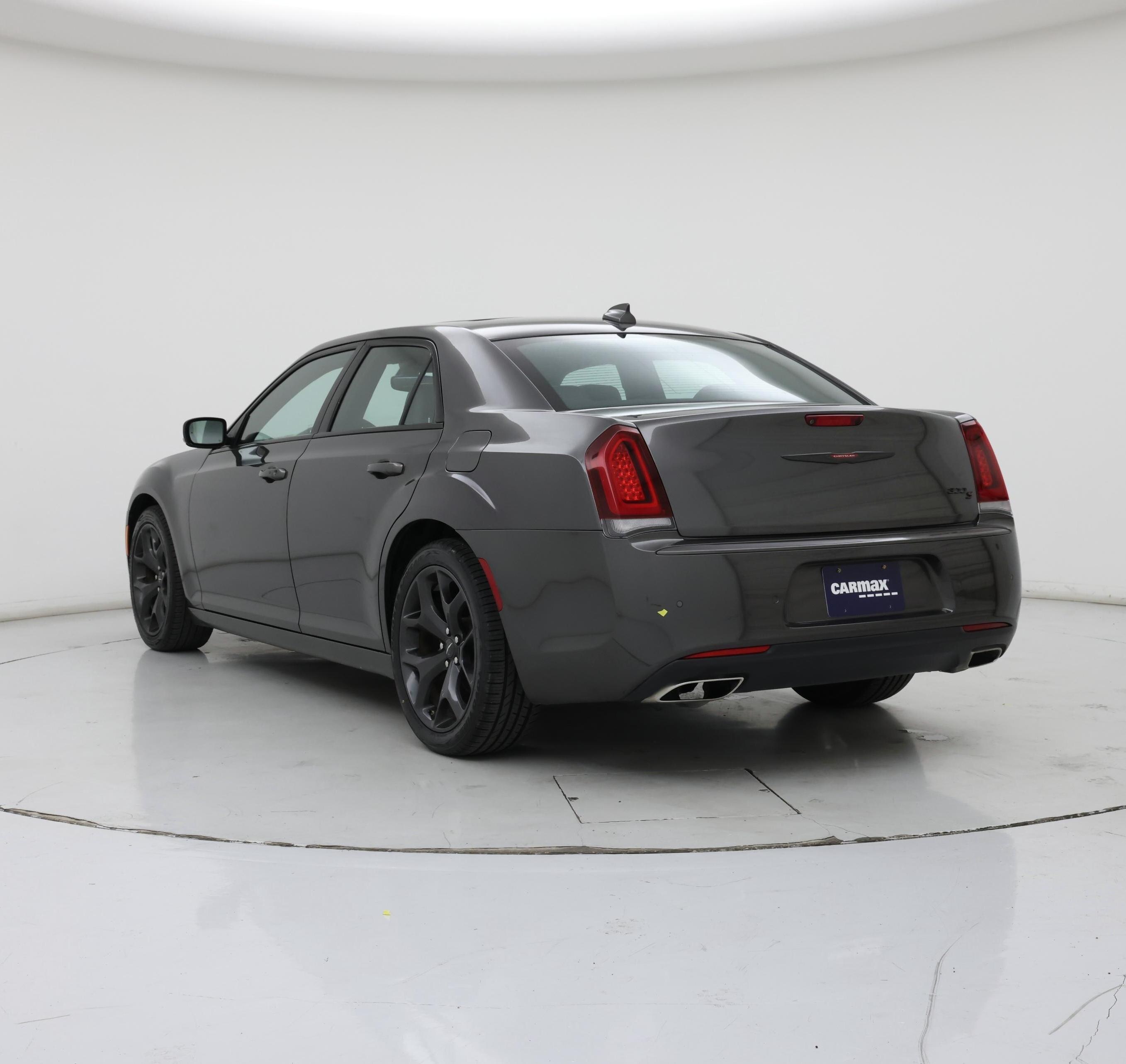 Thumbnail: 2023 Chrysler 300 - 2