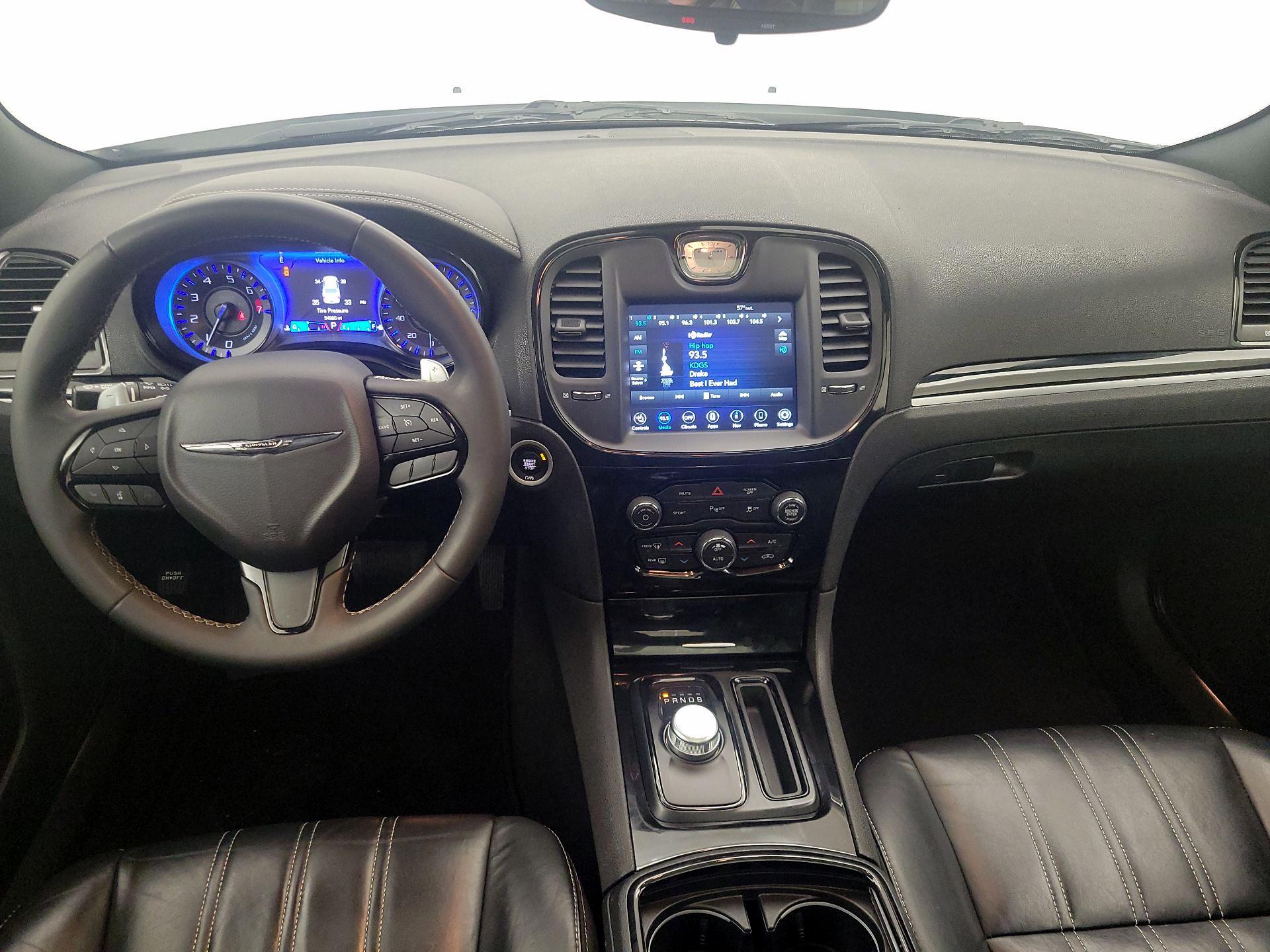 Thumbnail: 2023 Chrysler 300 - 9