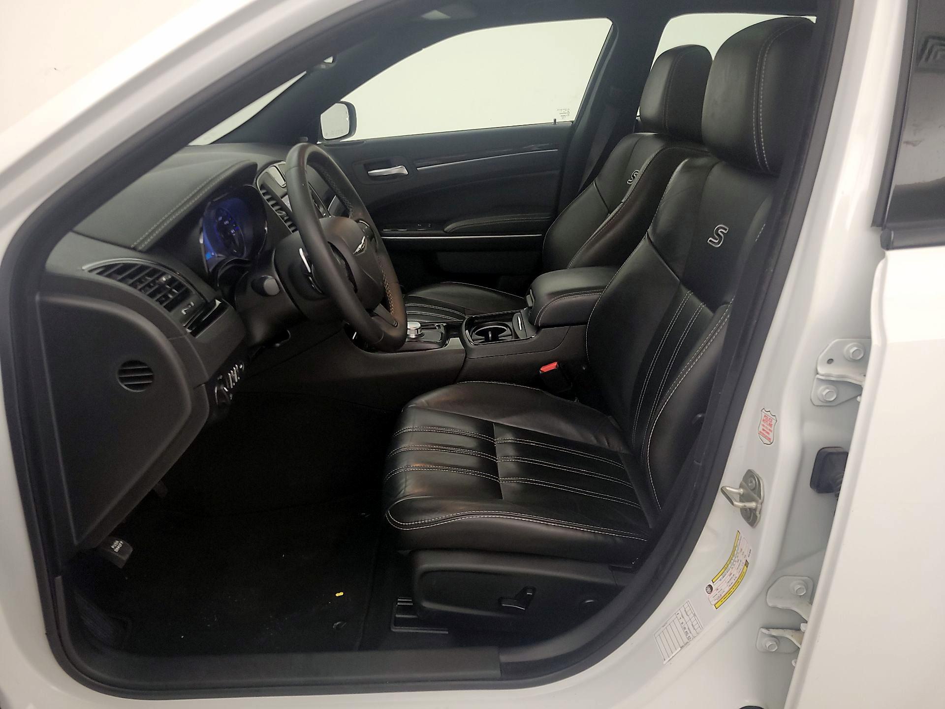 Thumbnail: 2023 Chrysler 300 - 11