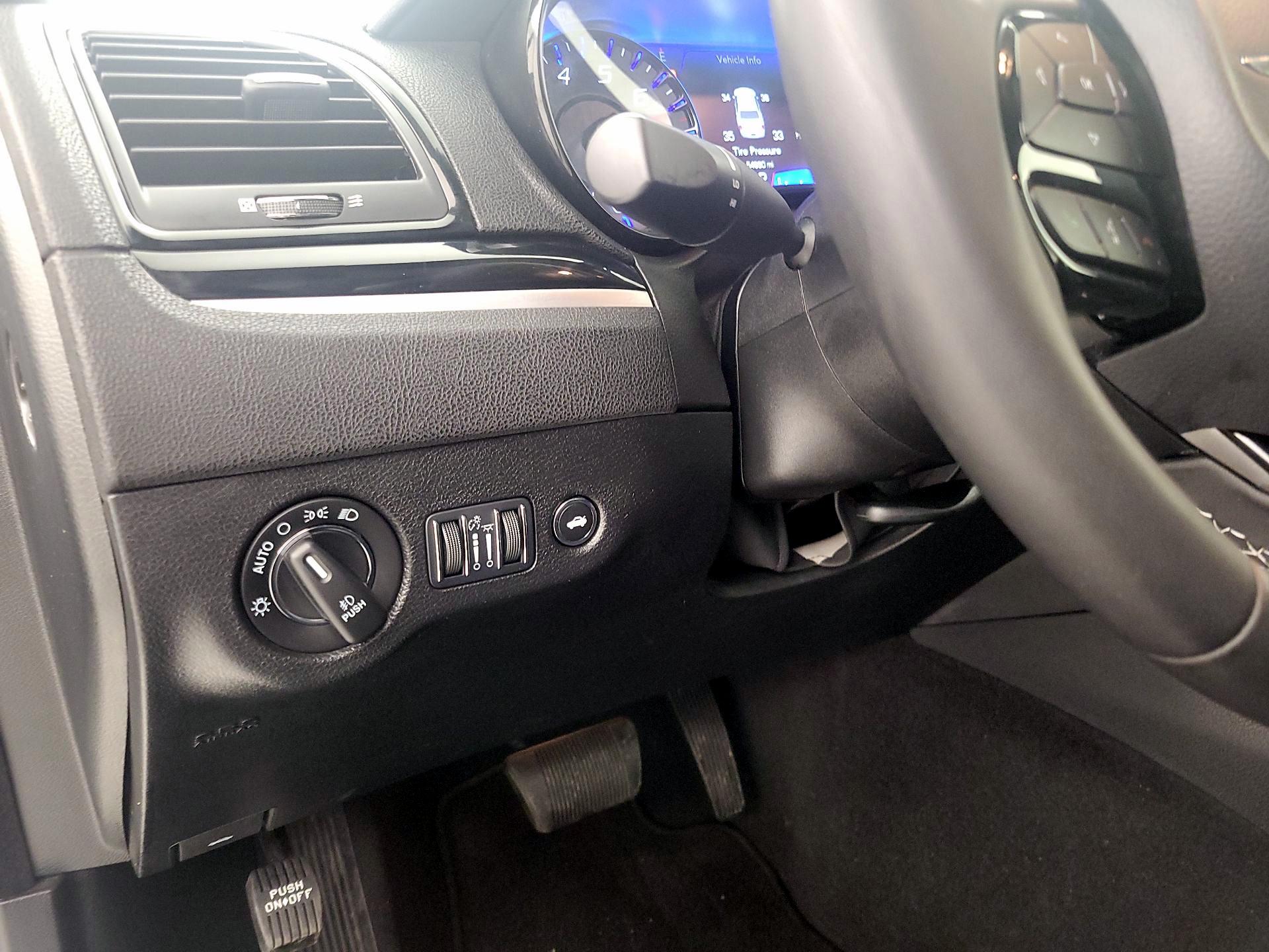 Thumbnail: 2023 Chrysler 300 - 13