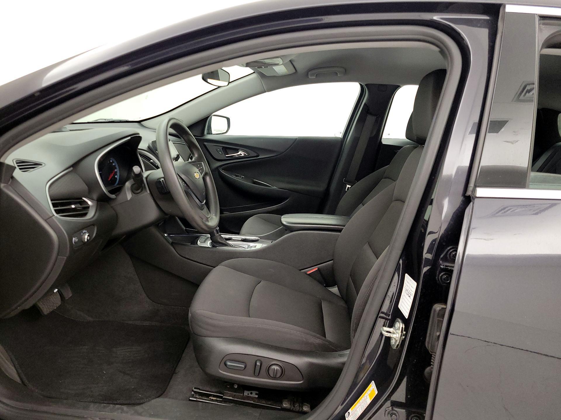 Thumbnail: 2023 Chevrolet Malibu - 11