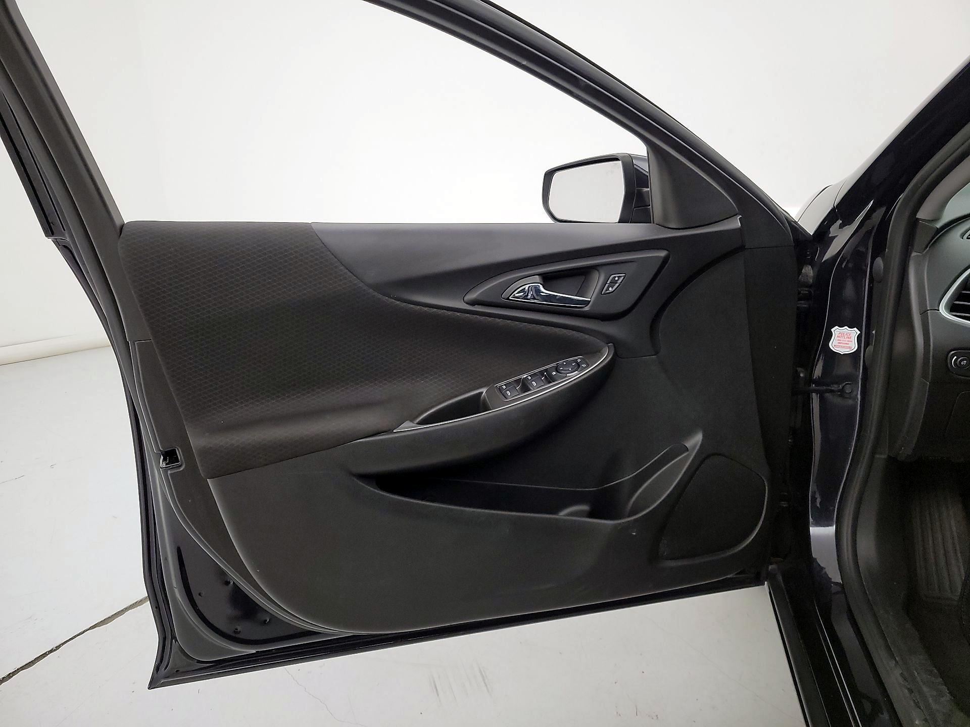 Thumbnail: 2023 Chevrolet Malibu - 12