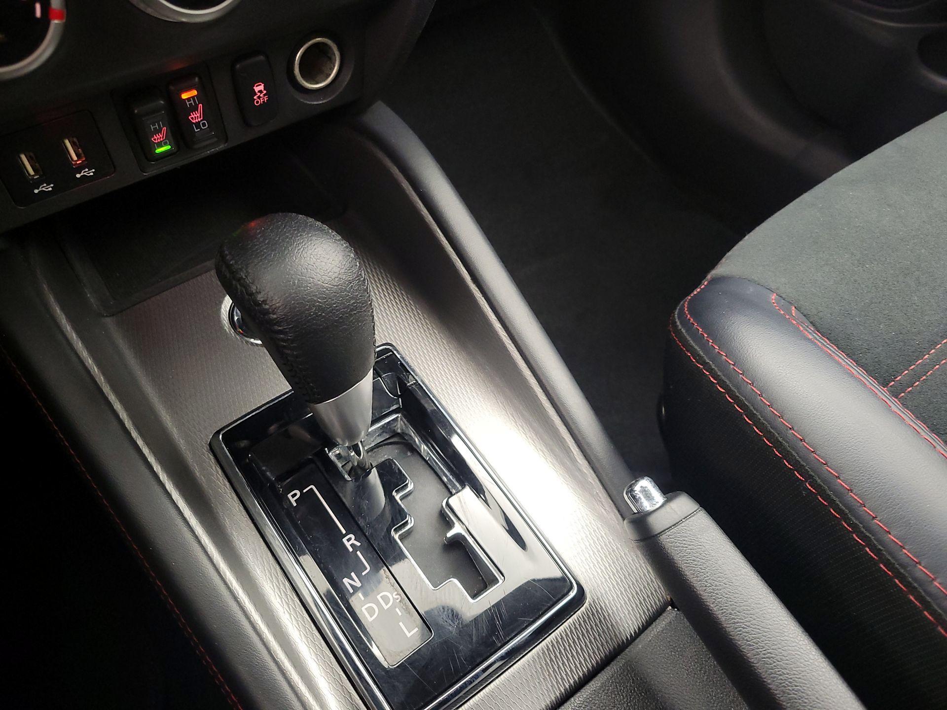 Thumbnail: 2024 Mitsubishi Outlander Sport - 17