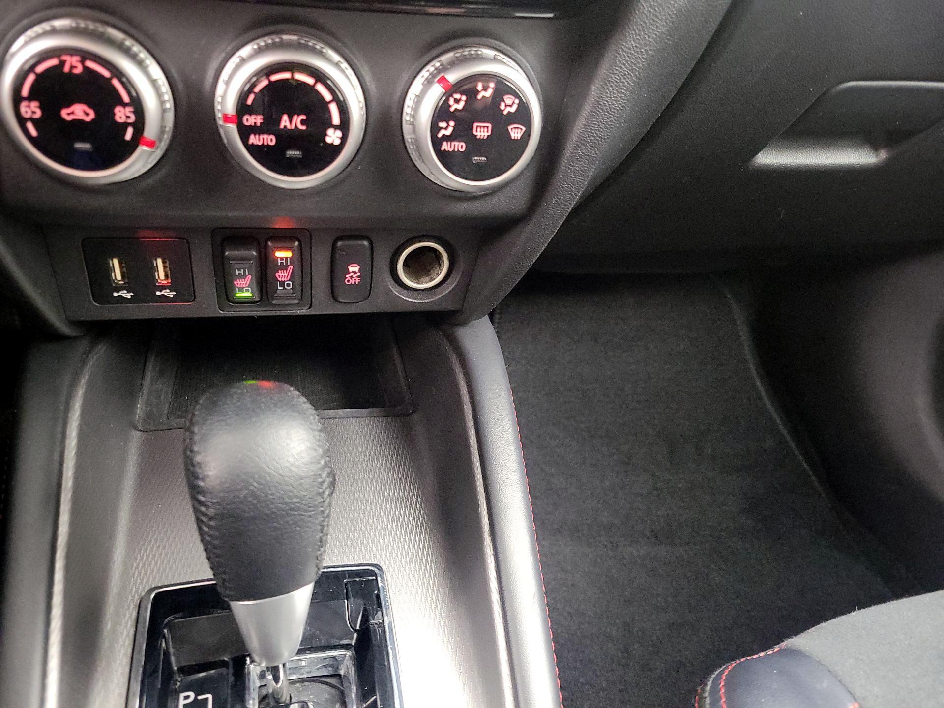 Thumbnail: 2024 Mitsubishi Outlander Sport - 18