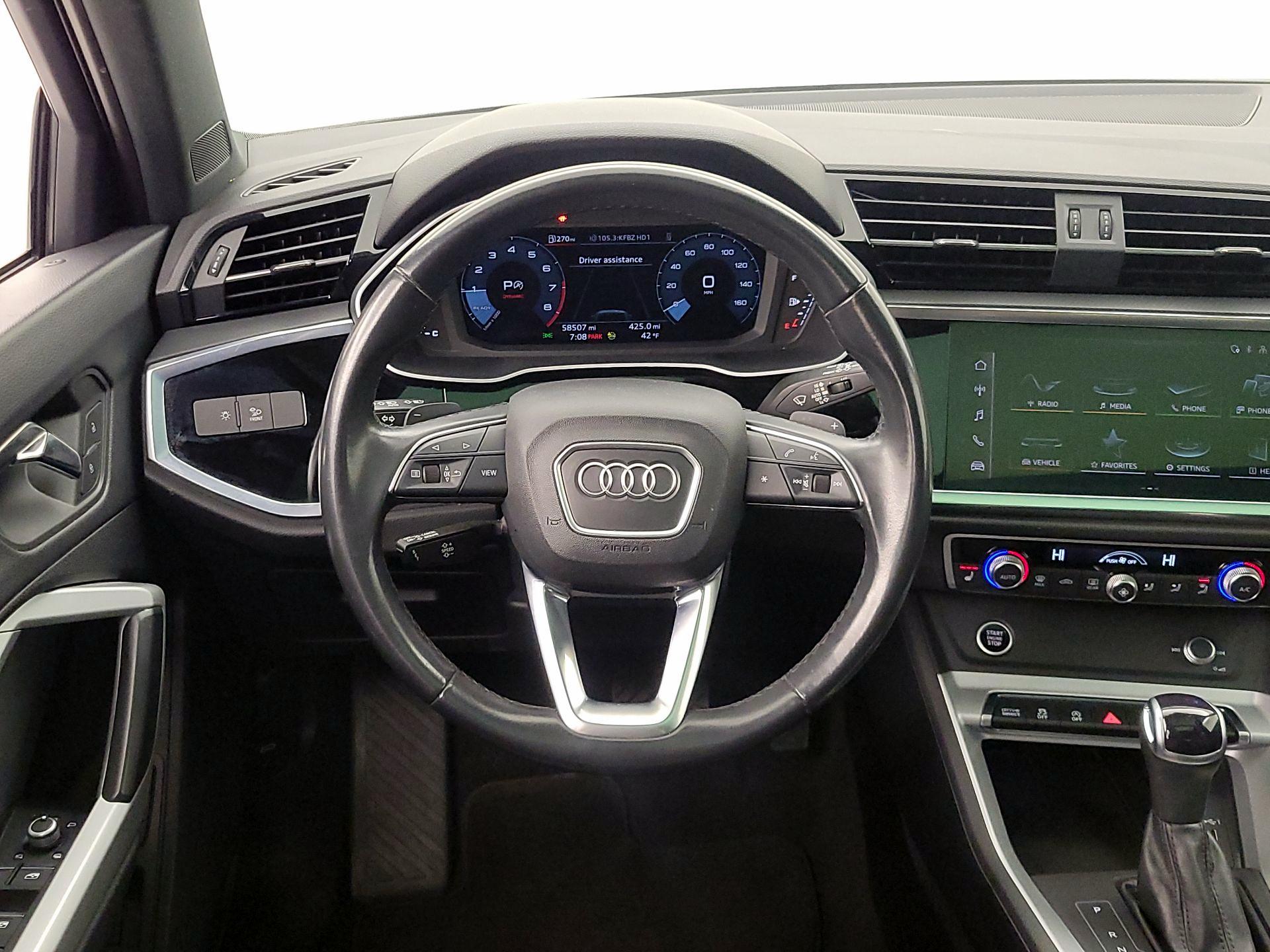 Thumbnail: 2023 Audi Q3 - 10