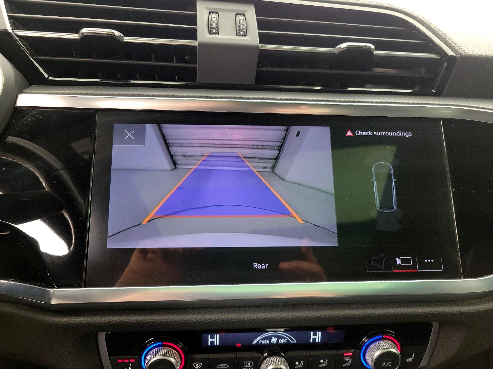 Thumbnail: 2023 Audi Q3 - 14