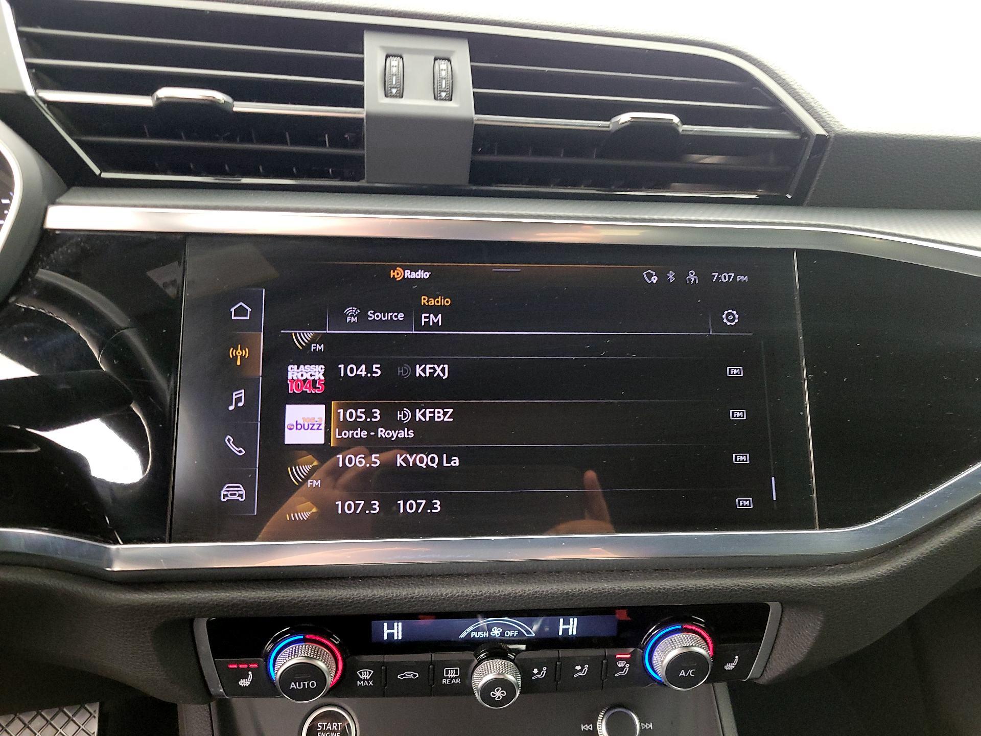 Thumbnail: 2023 Audi Q3 - 15