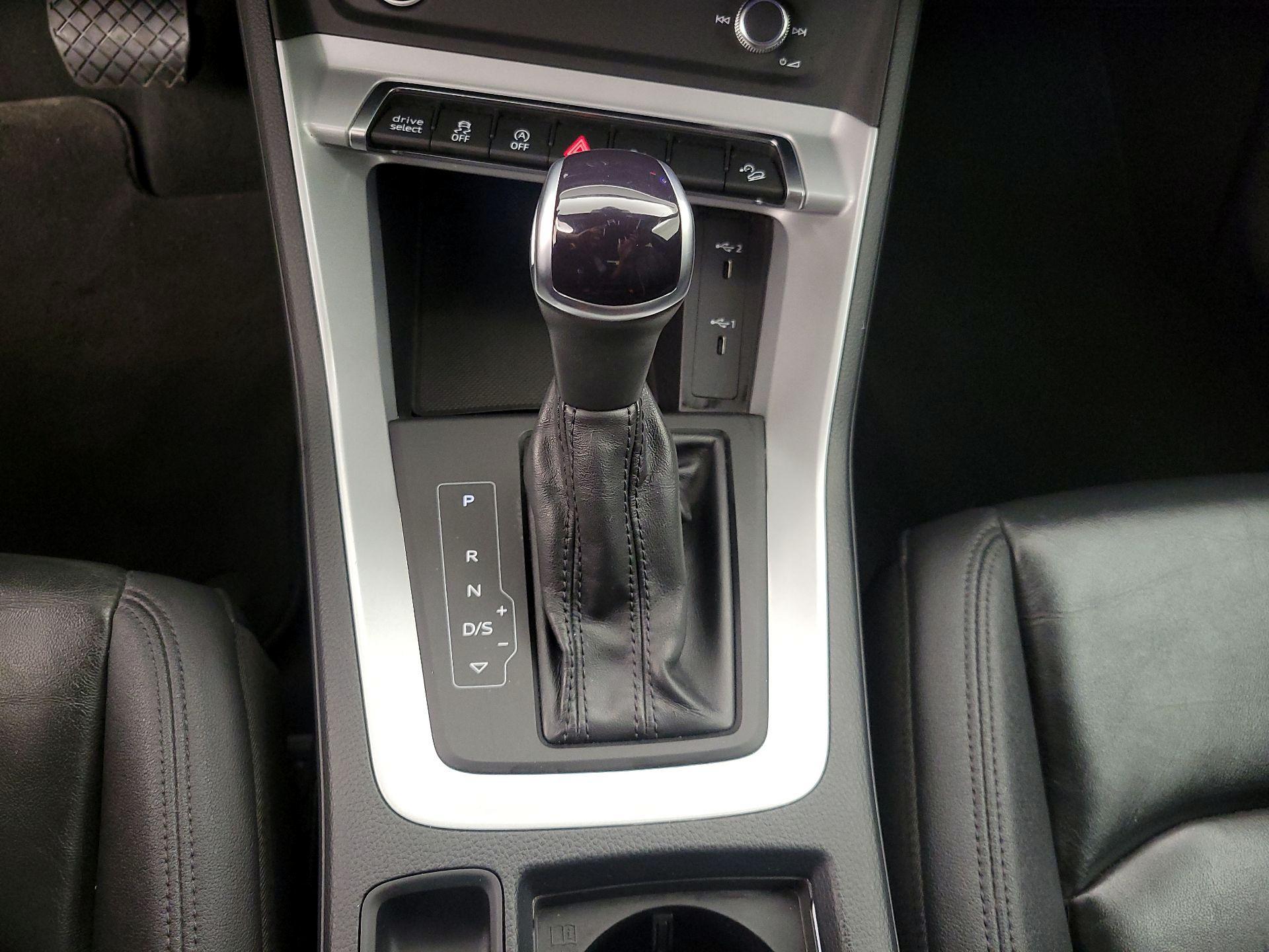 Thumbnail: 2023 Audi Q3 - 17