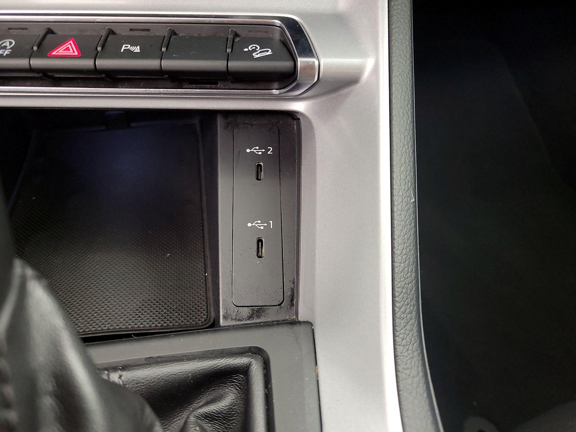 Thumbnail: 2023 Audi Q3 - 18