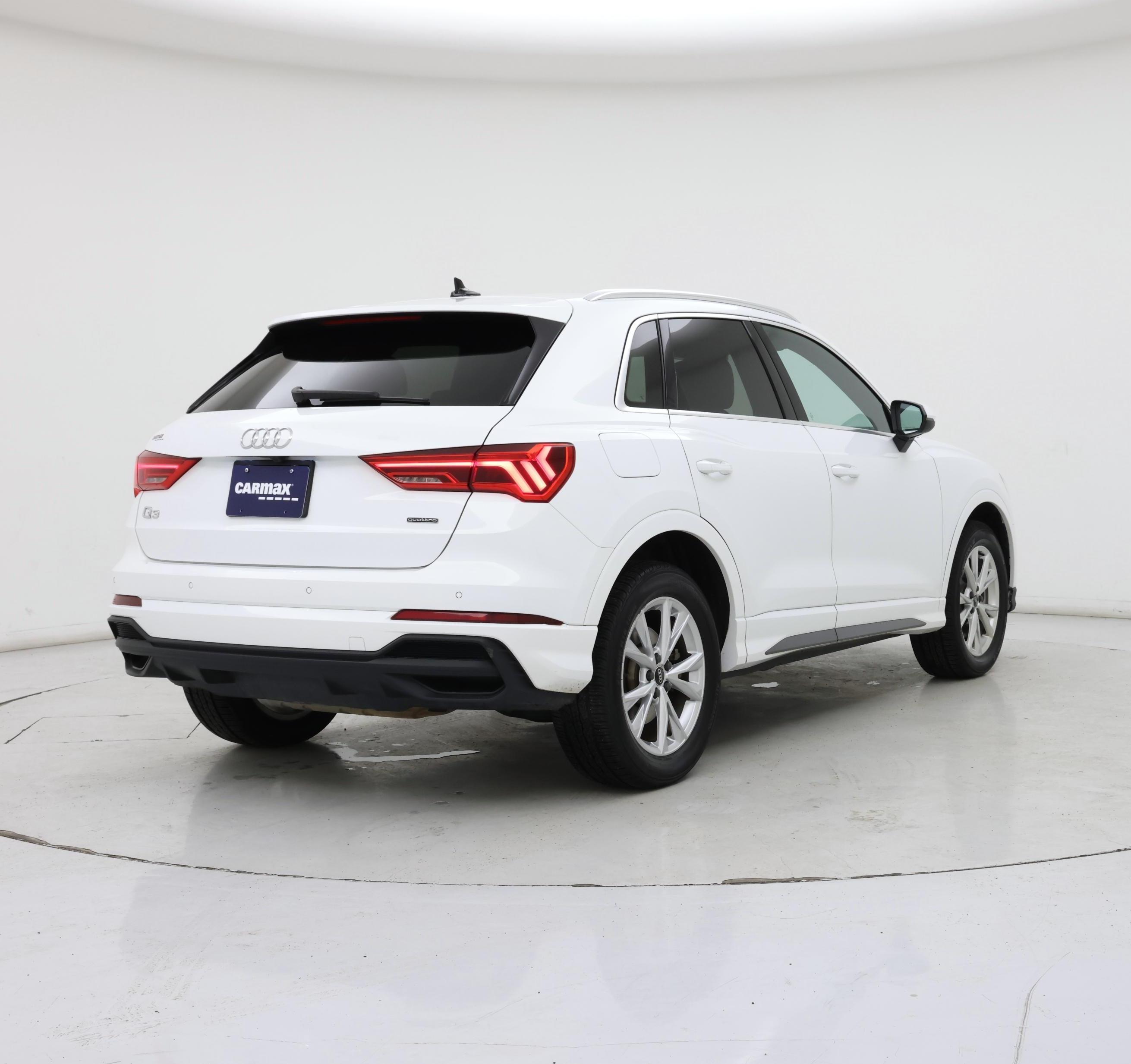 Thumbnail: 2023 Audi Q3 - 8