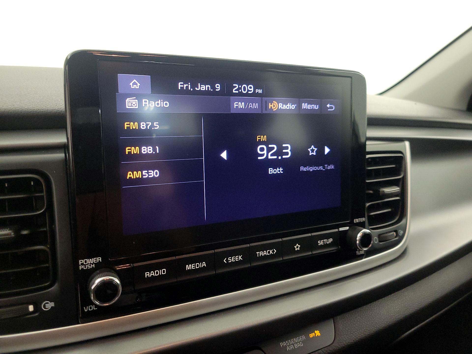 Thumbnail: 2023 Kia Rio - 15