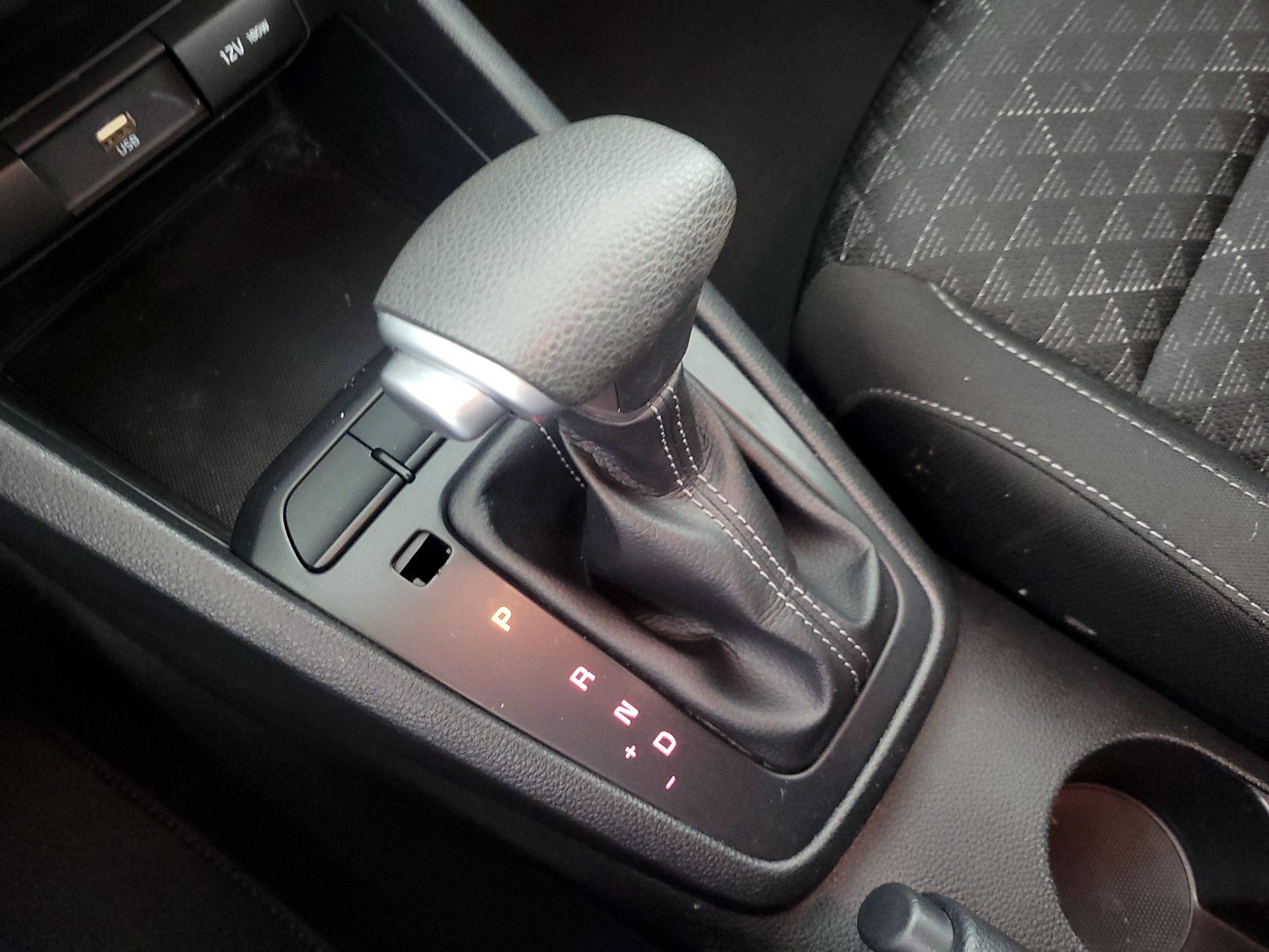 Thumbnail: 2023 Kia Rio - 17