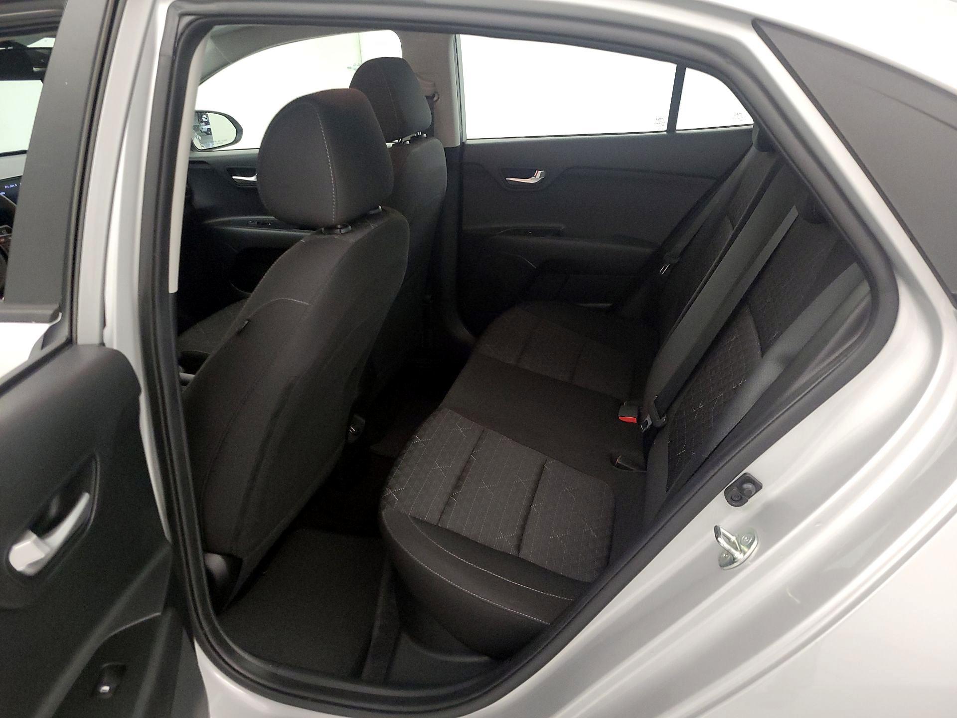 Thumbnail: 2023 Kia Rio - 19