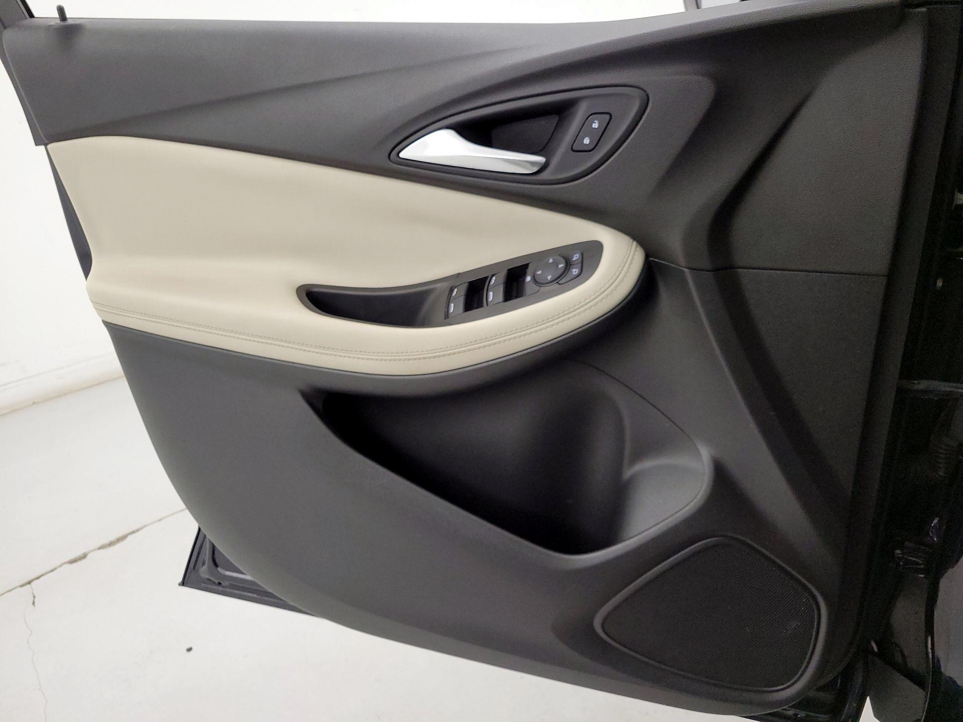 Thumbnail: 2021 Buick Encore GX - 12