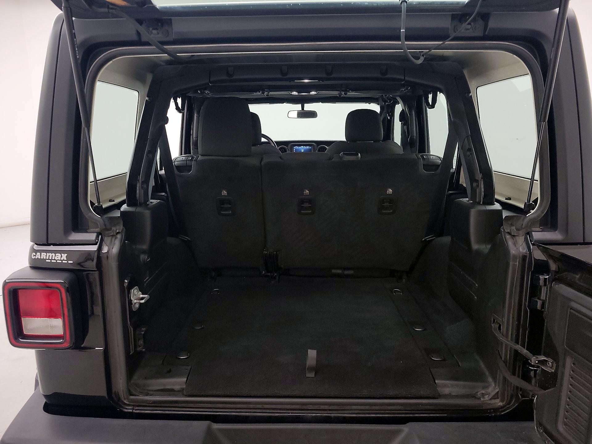 Thumbnail: 2022 Jeep Wrangler - 20