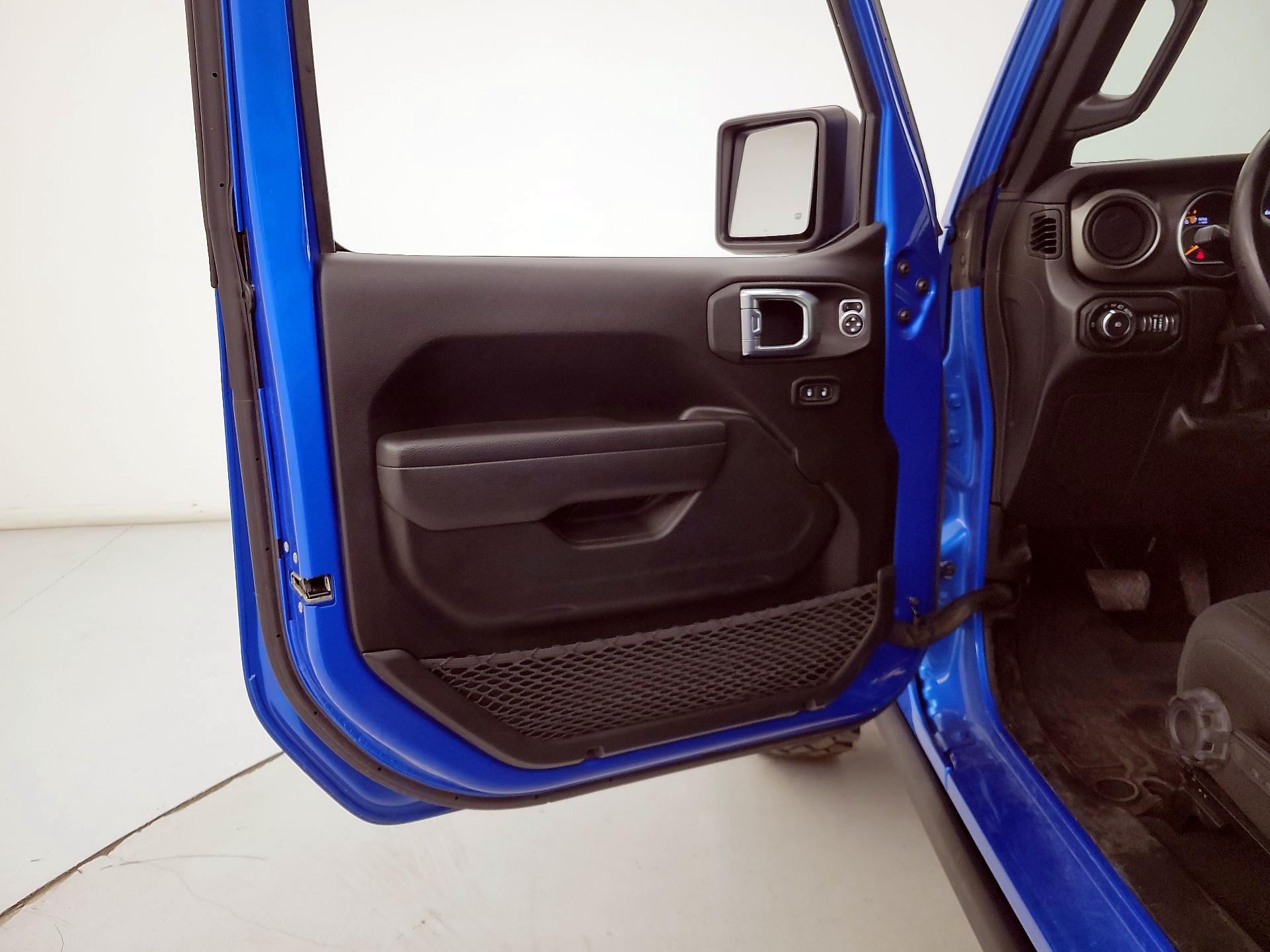 Thumbnail: 2022 Jeep Wrangler - 12