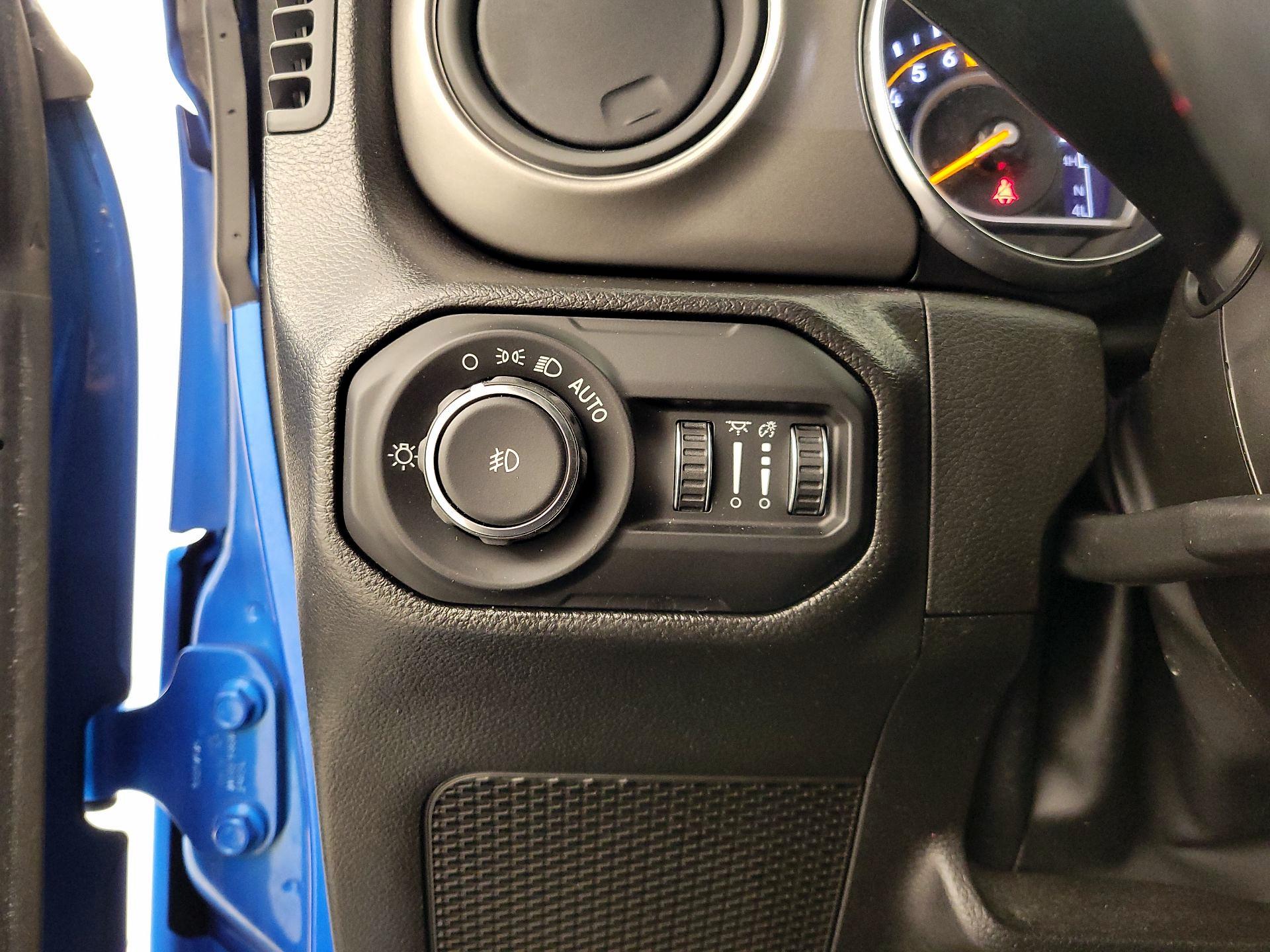 Thumbnail: 2022 Jeep Wrangler - 13