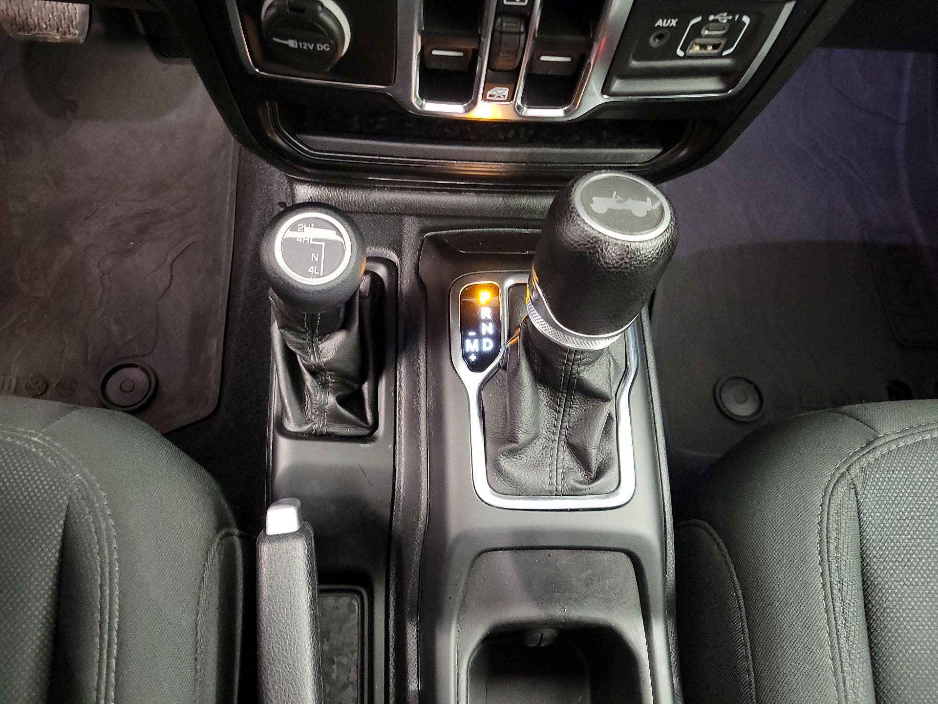 Thumbnail: 2022 Jeep Wrangler - 17