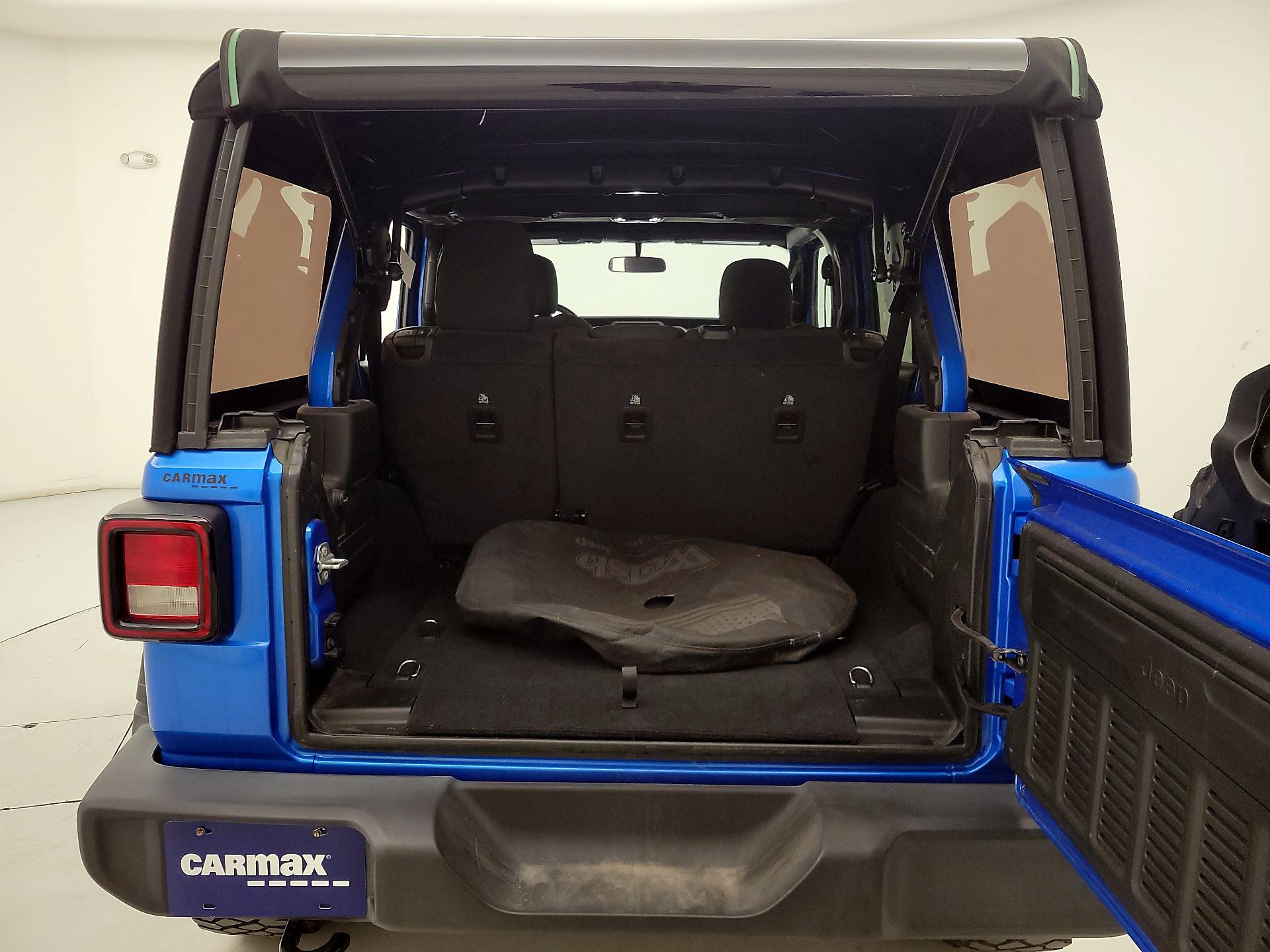 Thumbnail: 2022 Jeep Wrangler - 20