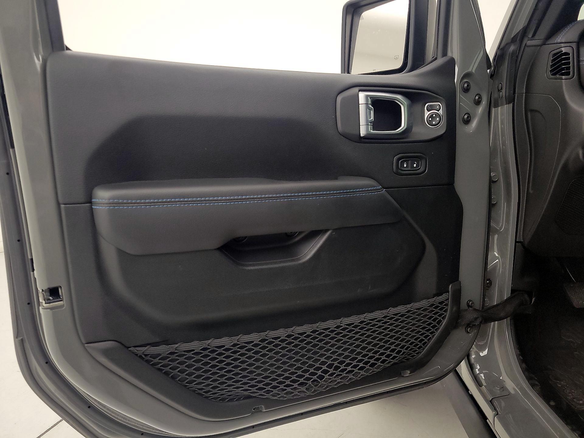 Thumbnail: 2022 Jeep Wrangler - 12